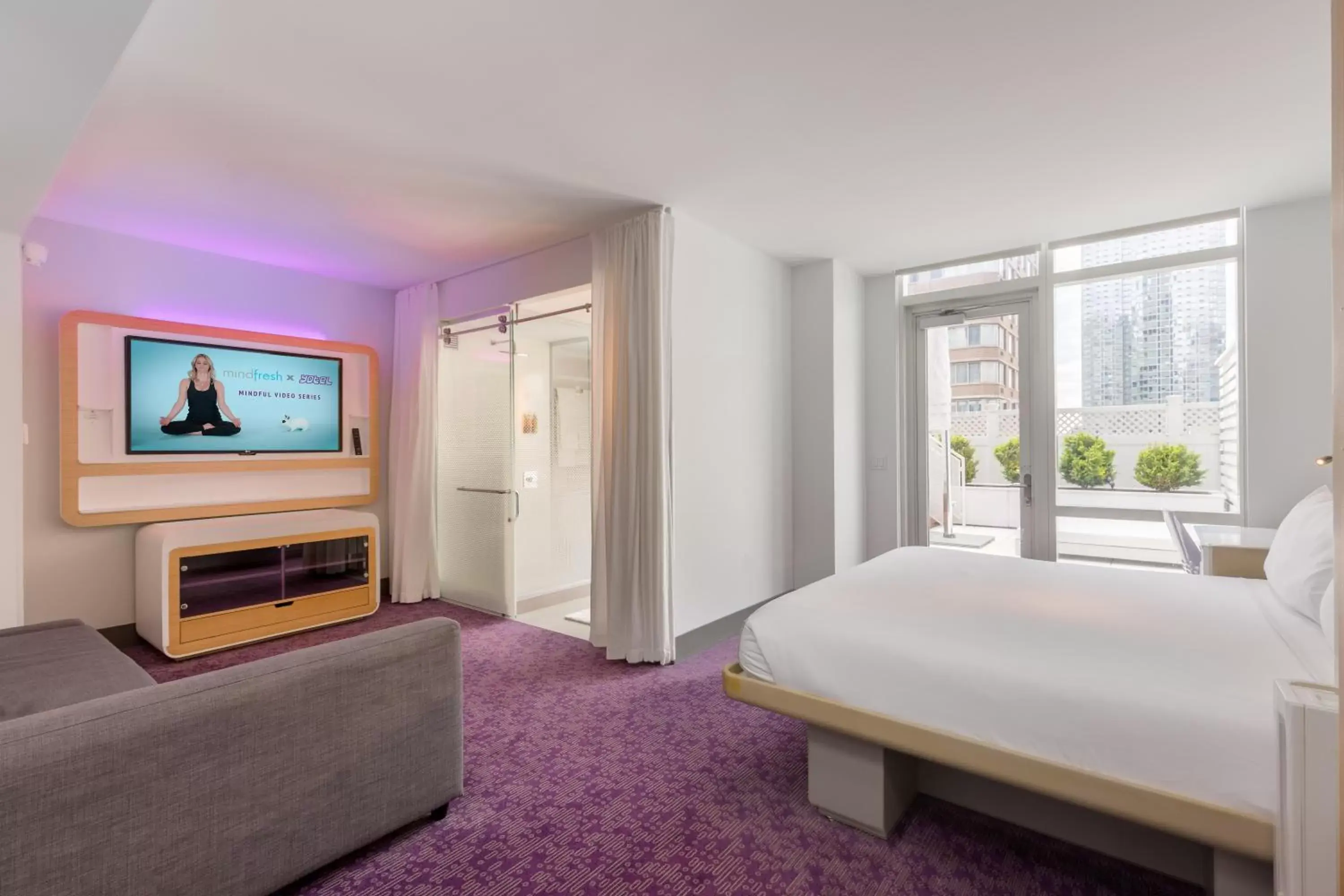 TV and multimedia, Bed in YOTEL New York Times Square
