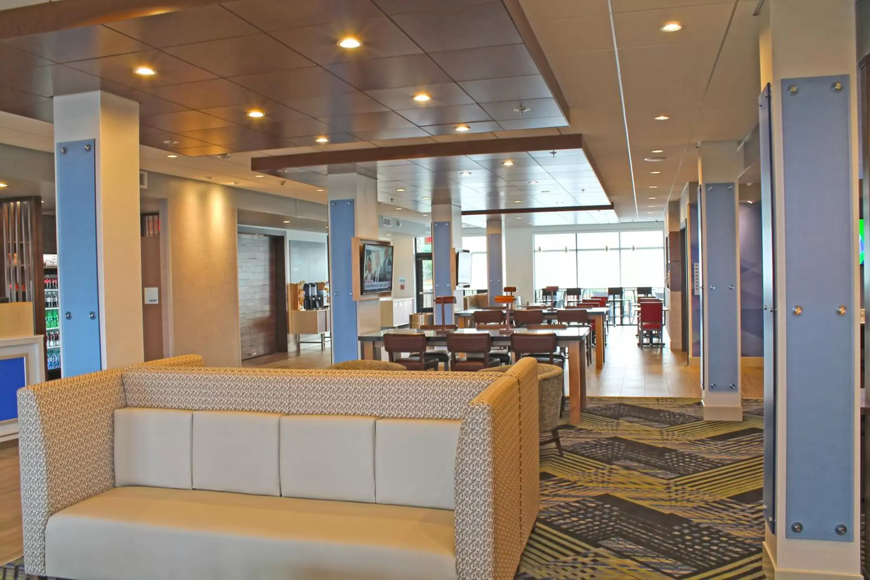 Property building, Restaurant/Places to Eat in Holiday Inn Express & Suites - St. Louis South - I-55, an IHG Hotel