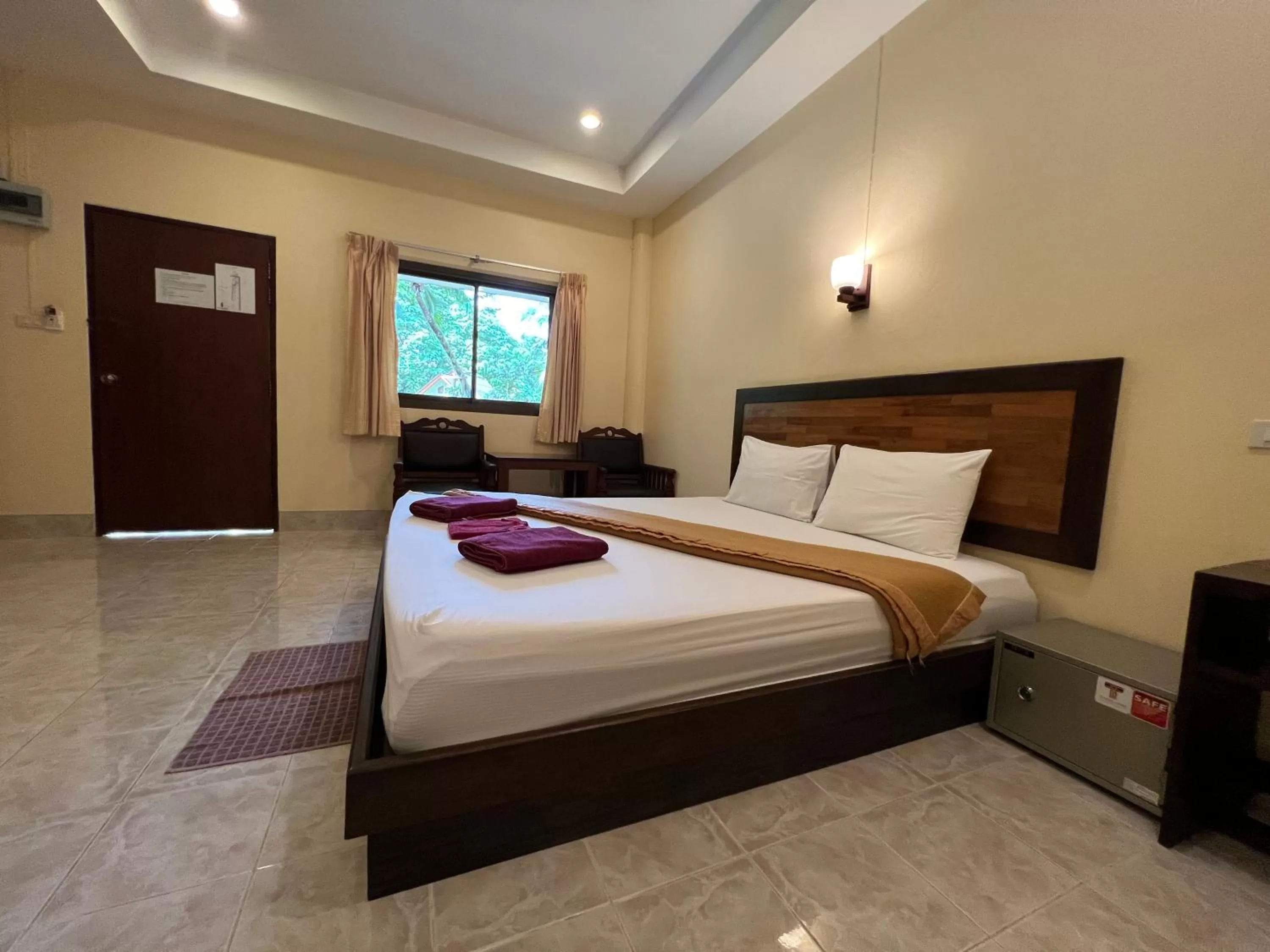 Garden view, Bed in Ao Thong beach Resort