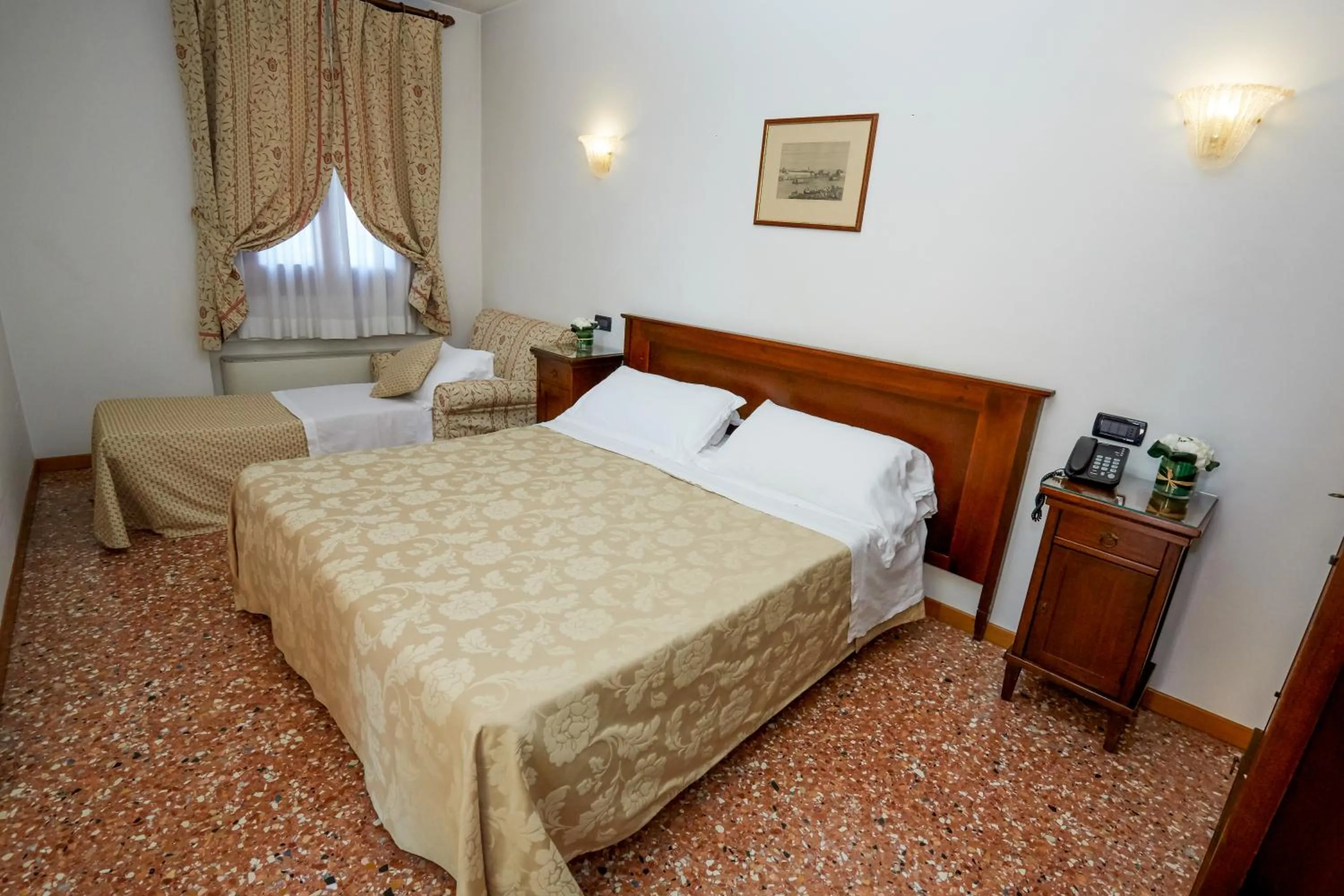 Bed in Hotel Riviera dei Dogi