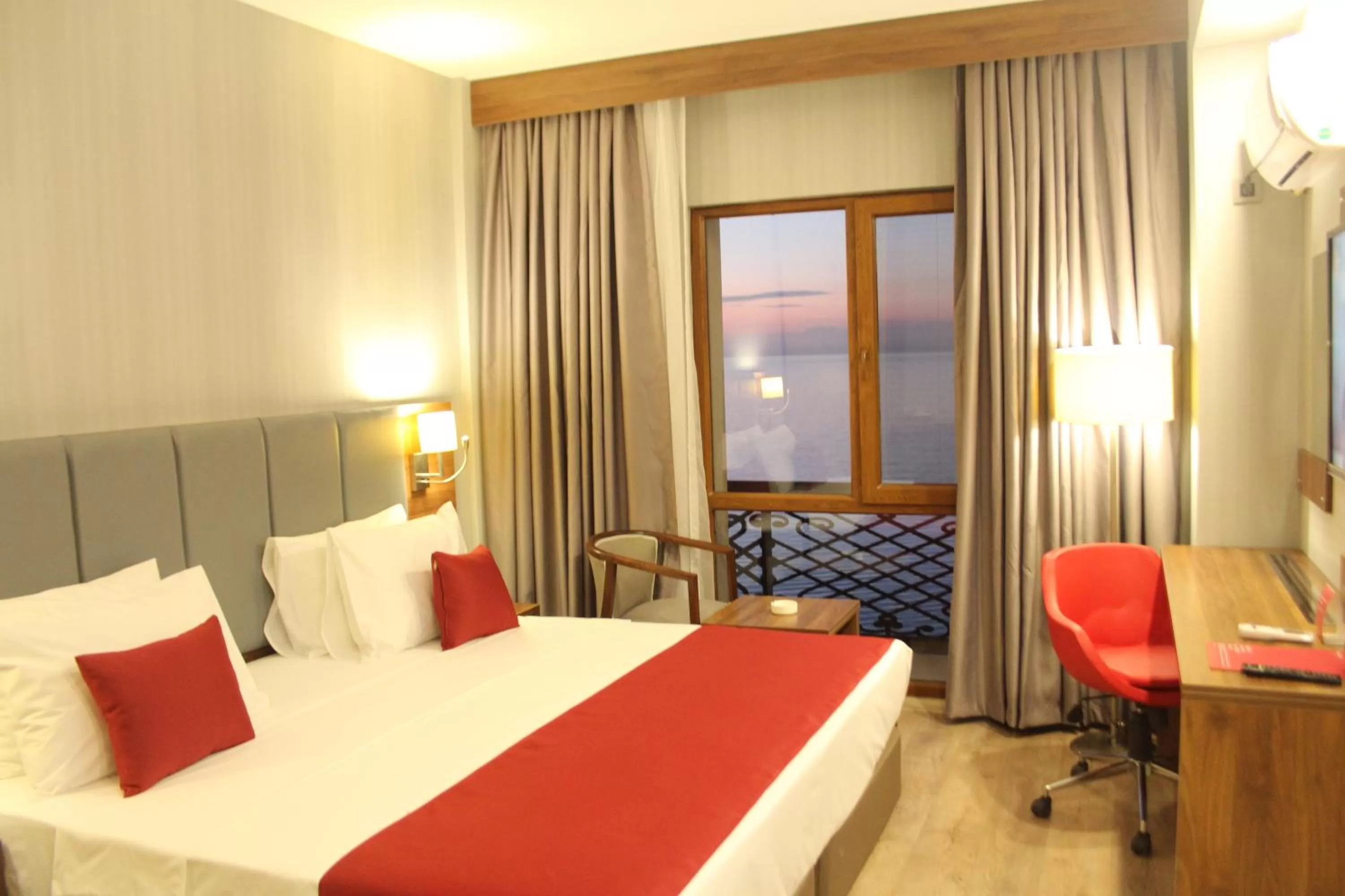 Bed in Ramada by Wyndham Van