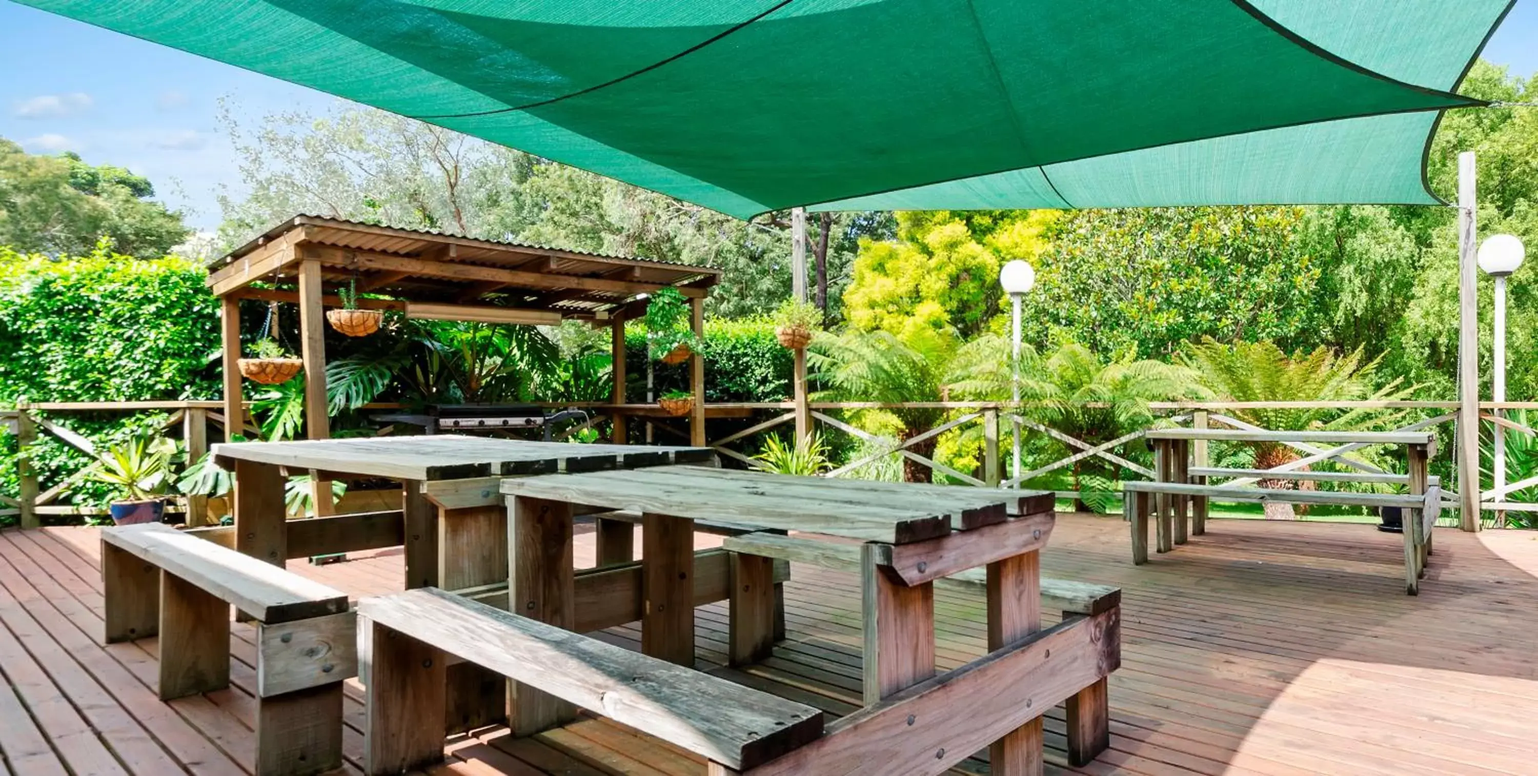 BBQ facilities, Restaurant/Places to Eat in Solomon Inn Motel Figtree
