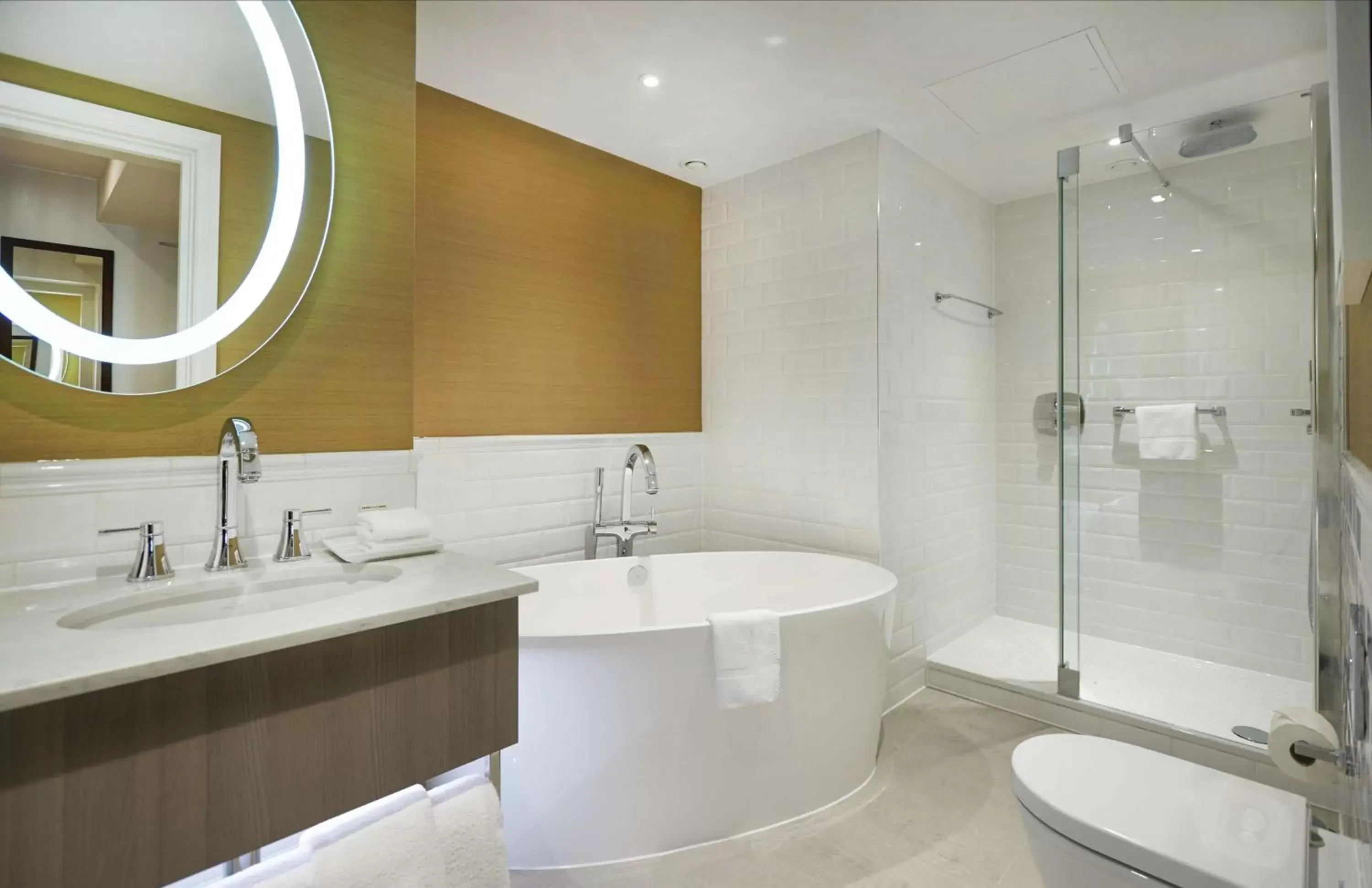 Bathroom in Hilton London Hyde Park