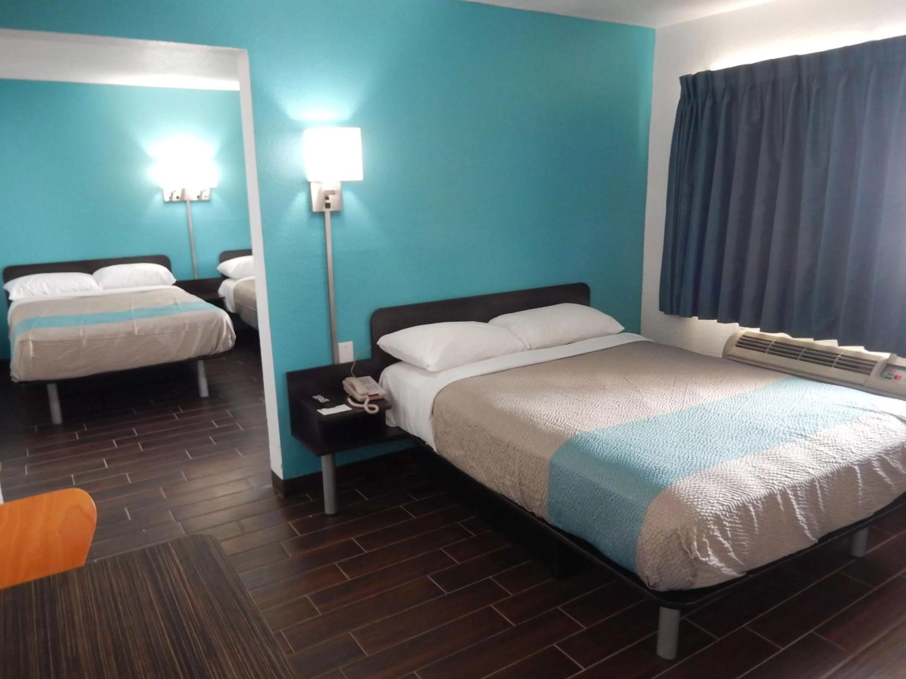 Photo of the whole room, Bed in Motel 6-Portland, TX