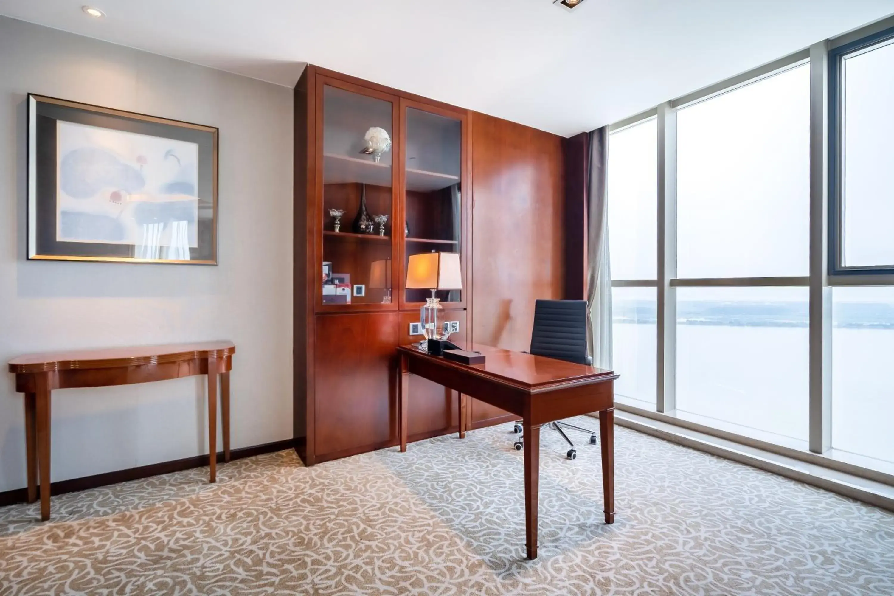 Photo of the whole room, TV/Entertainment Center in Crowne Plaza Zhenjiang, an IHG Hotel