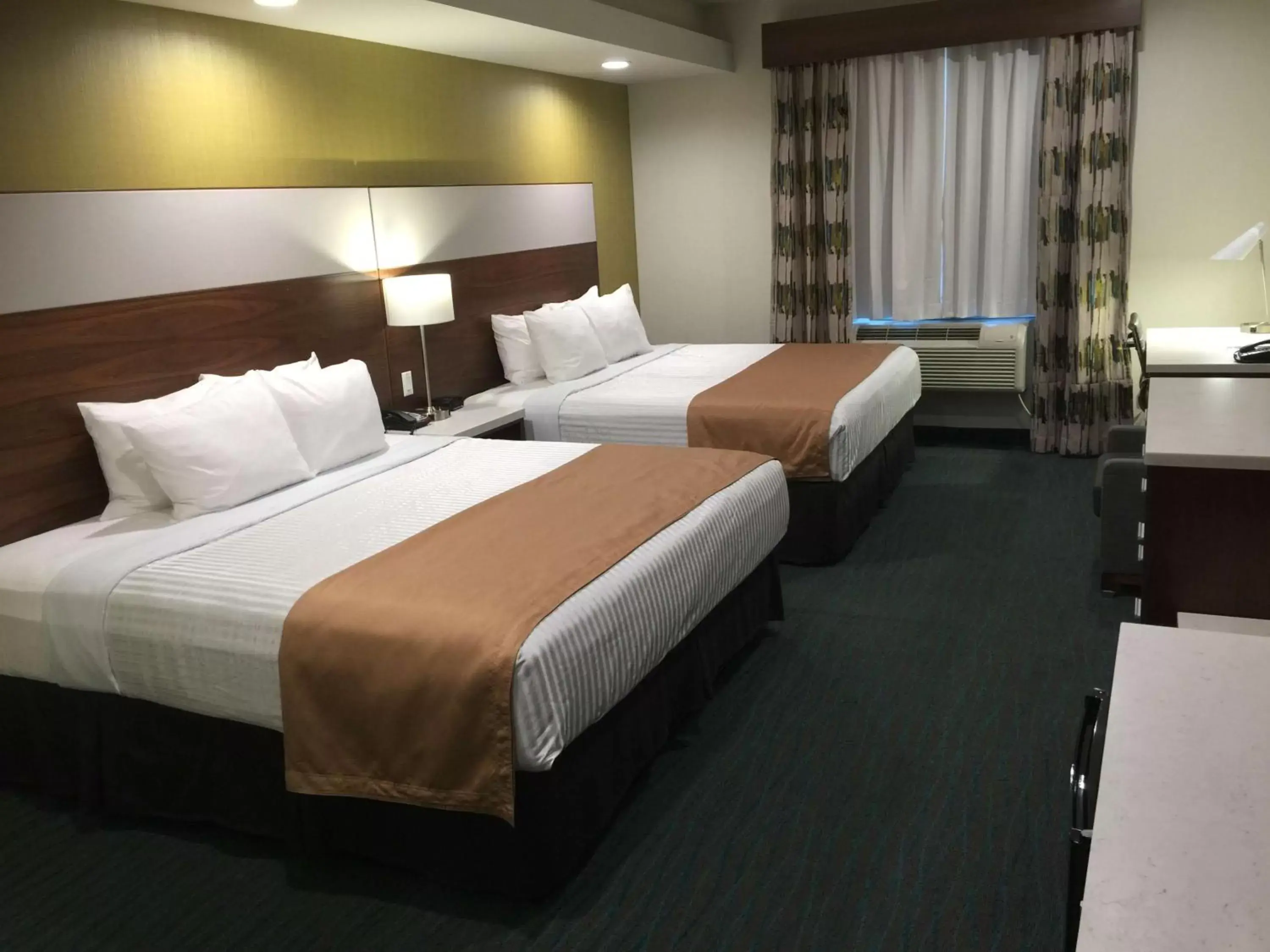 Photo of the whole room in Best Western Plus Gardena-Los Angeles Inn & Suites