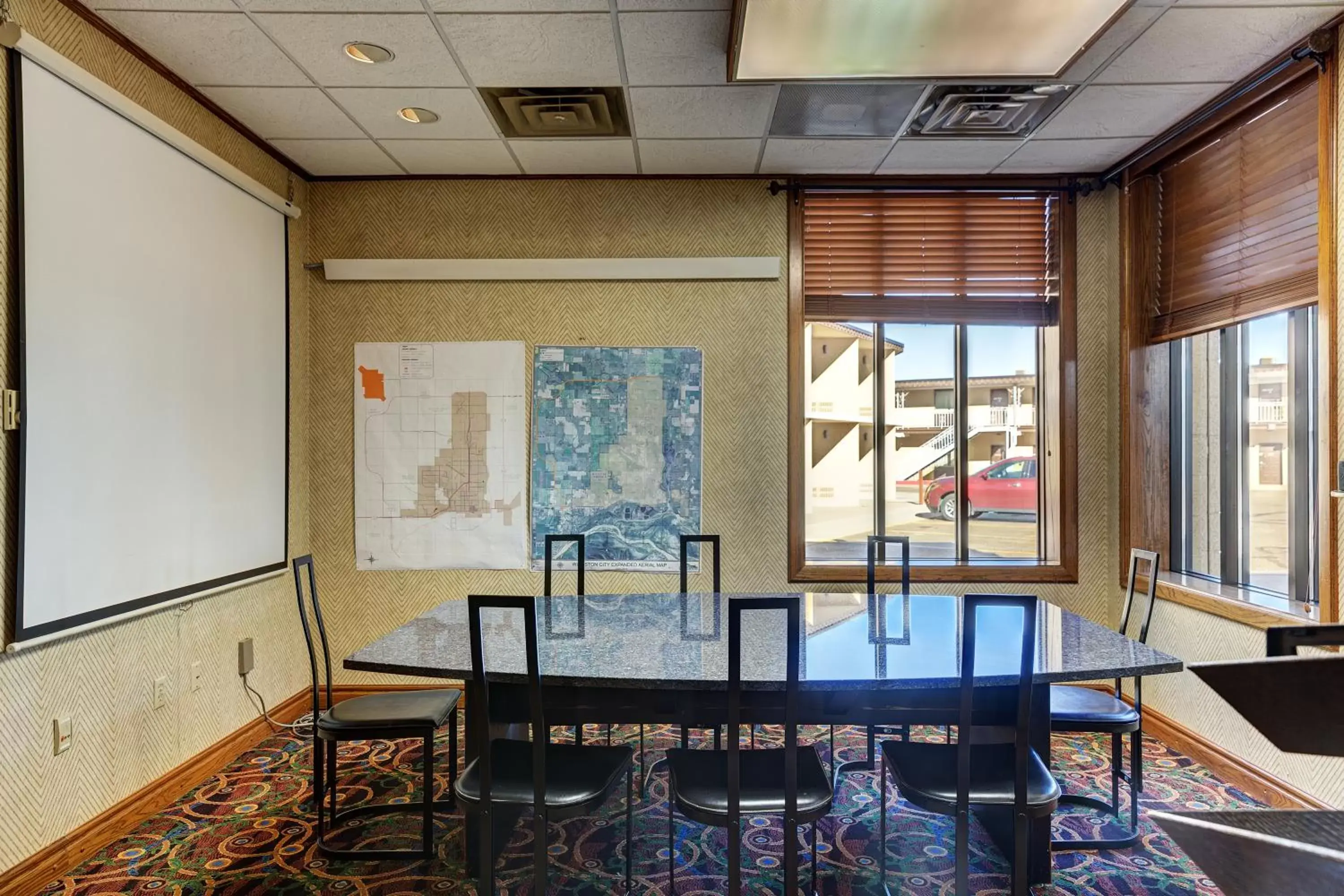 Meeting/conference room, Dining Area in El Rancho Hotel