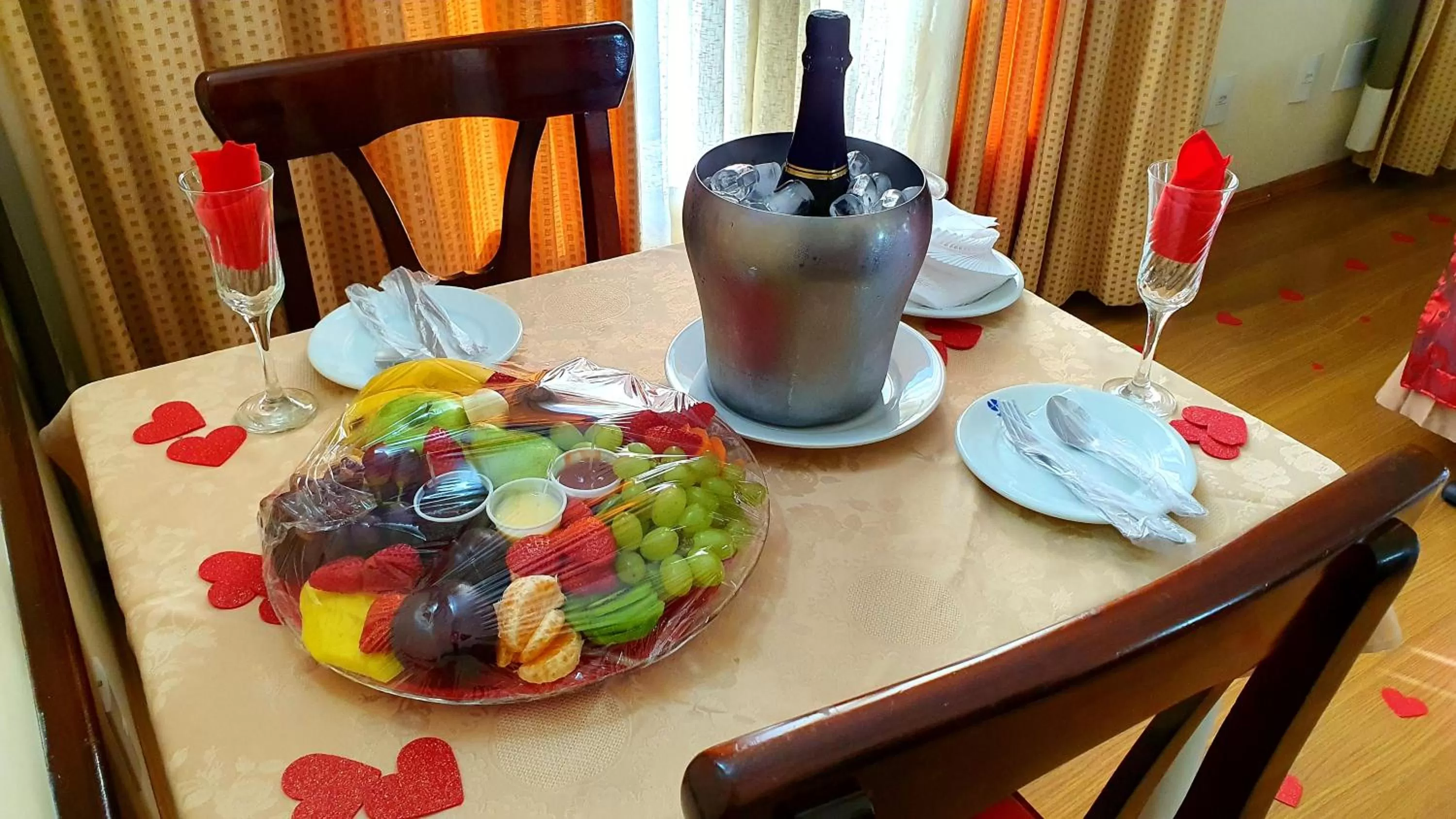 Food in Hotel Dan Inn Campinas Cambuí - Um Hotel Clássico em Campinas By Nacional Inn