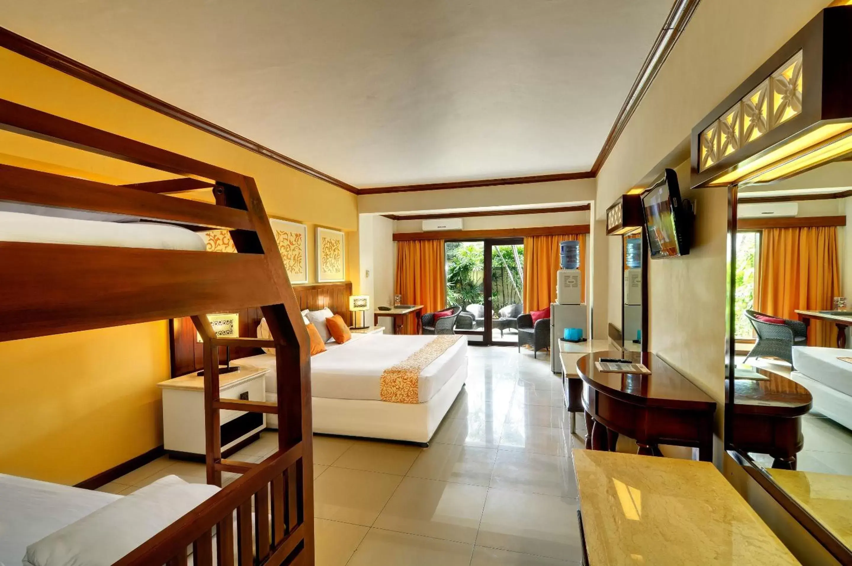 Photo of the whole room in Bali Garden Beach Resort