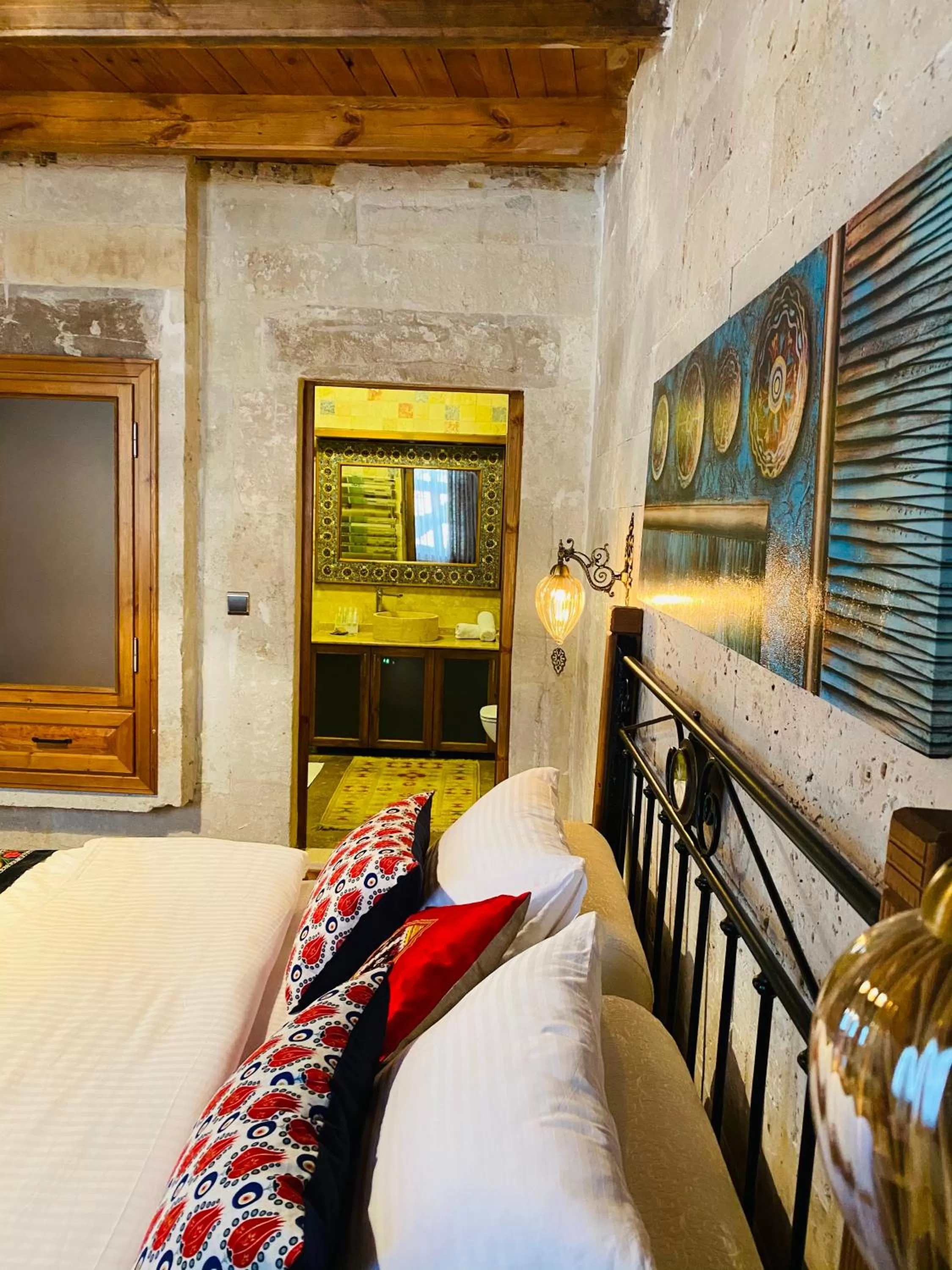 Bed in YASTIK HOUSES - Cappadocia