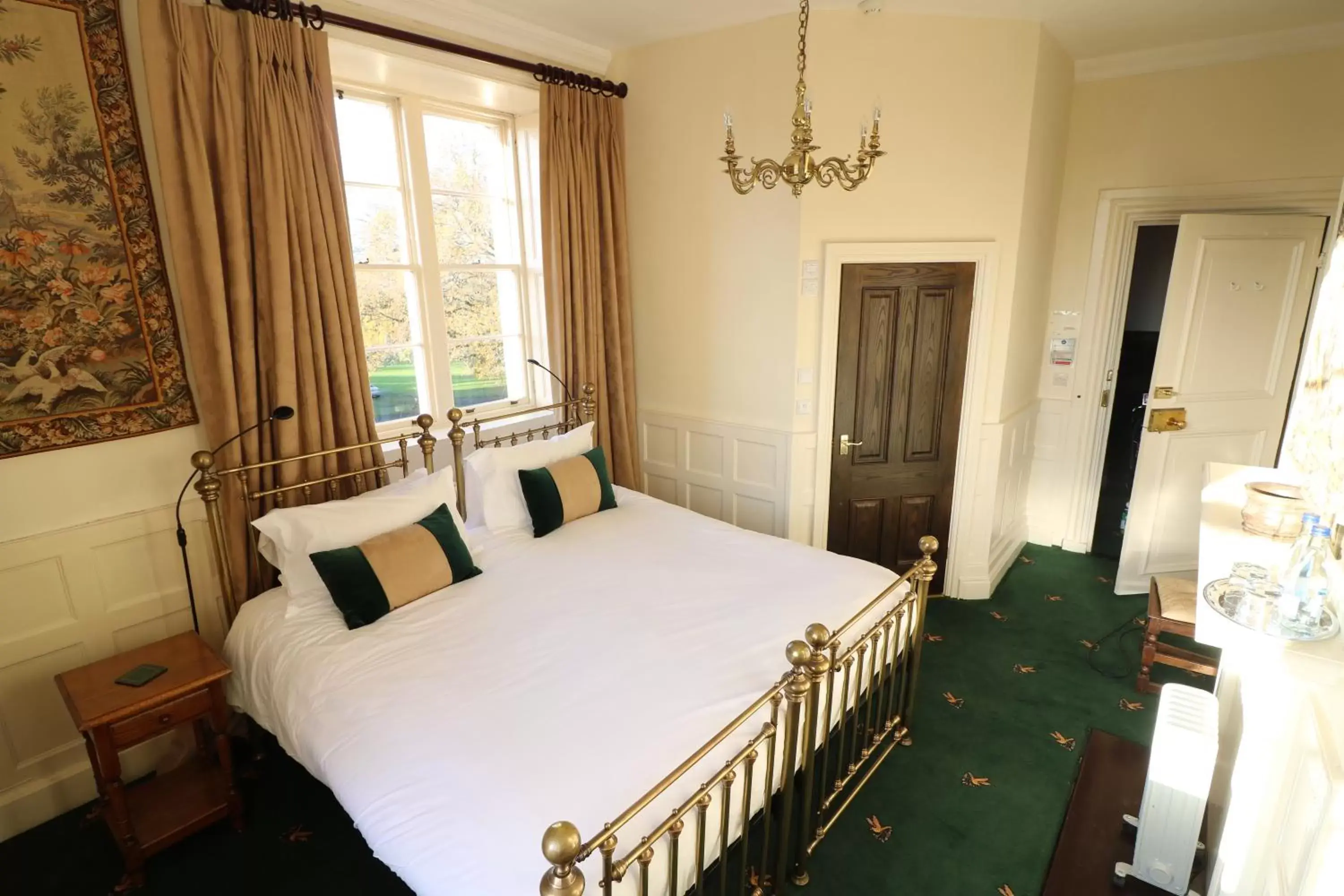 Bedroom, Bed in Appleby Castle