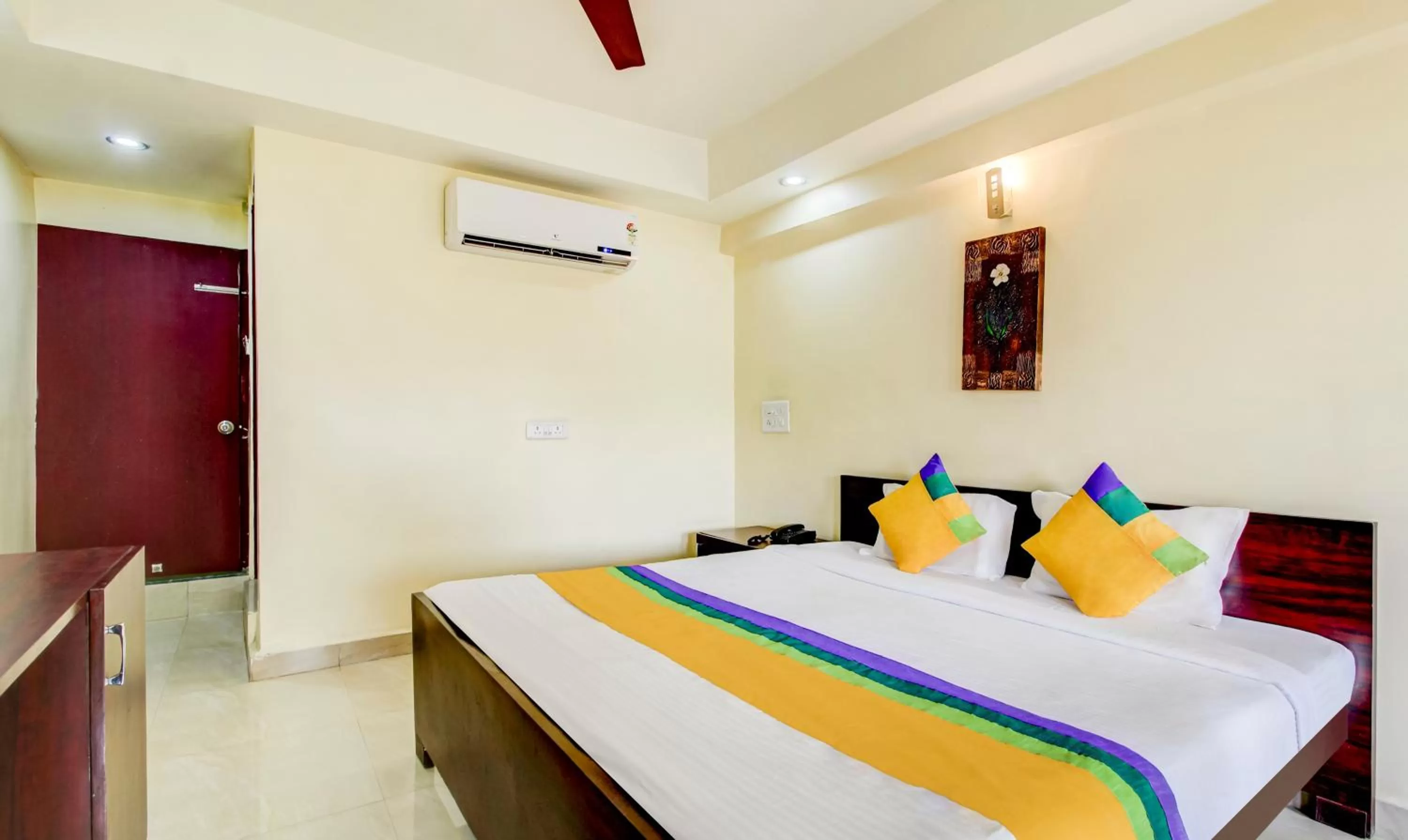 Bedroom, Bed in Itsy Hotels Aditya