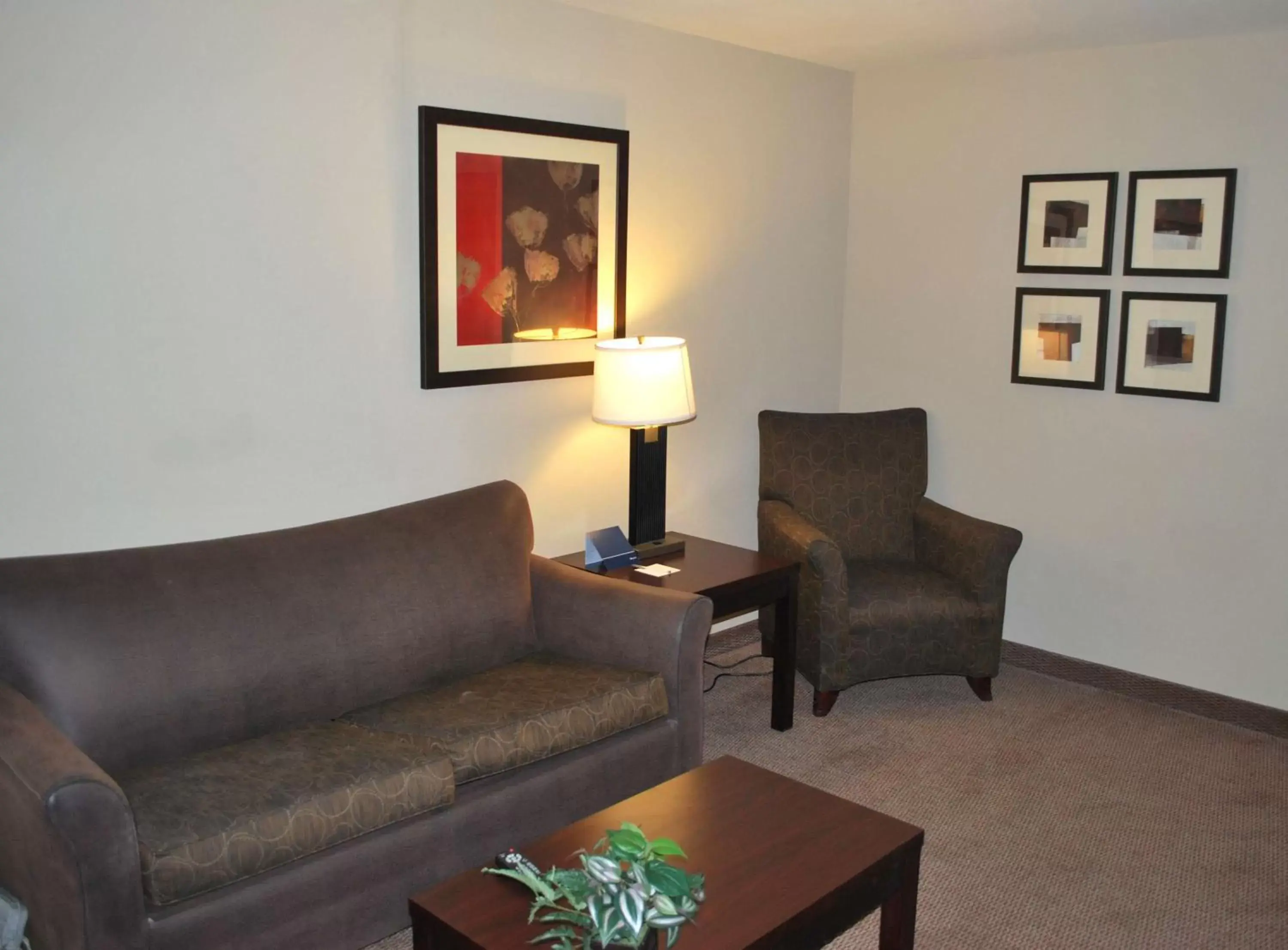 Living room, Seating Area in Hampton Inn & Suites Phoenix/Gilbert