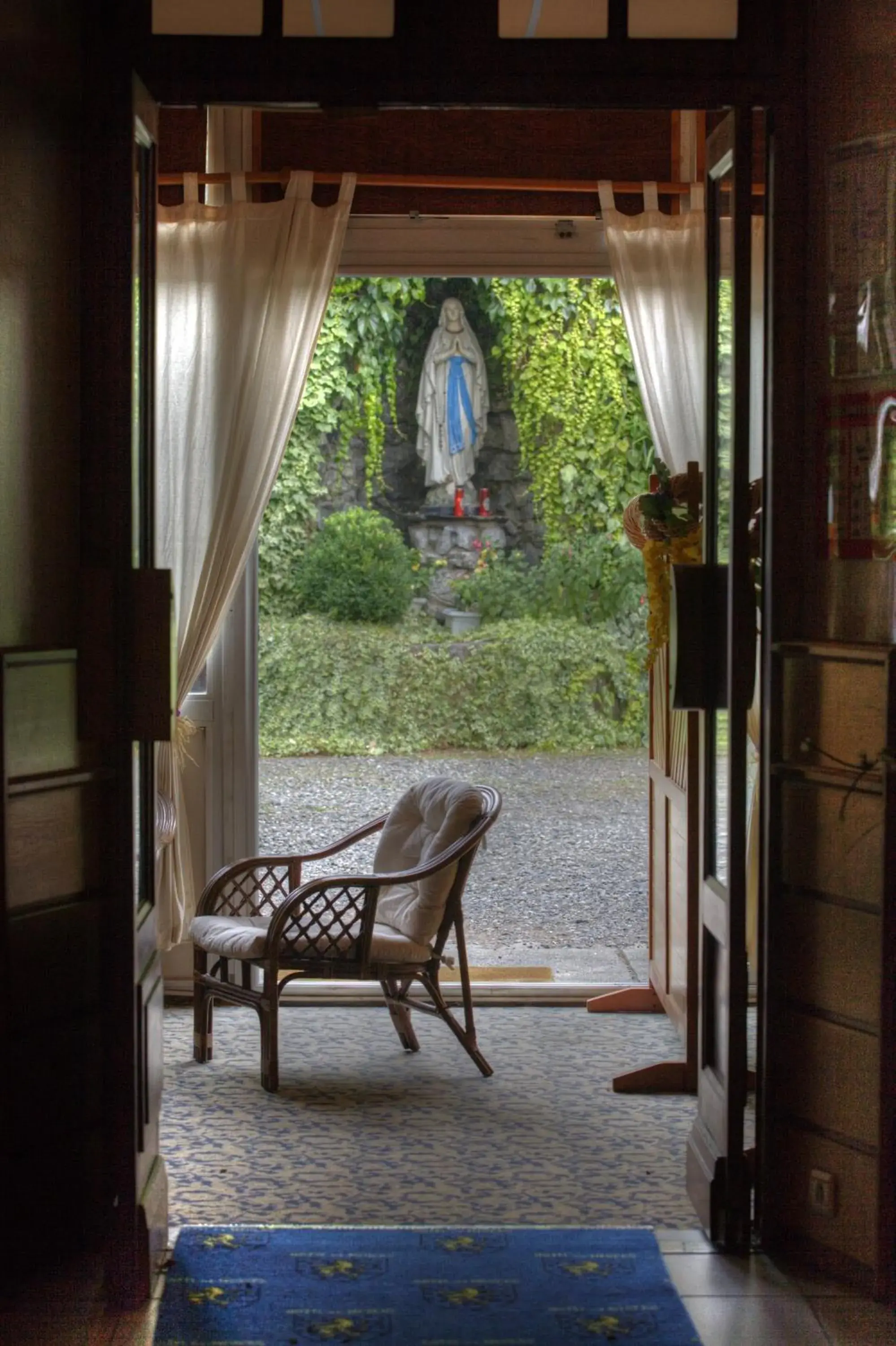 Day, Seating Area in Hôtel de Nevers