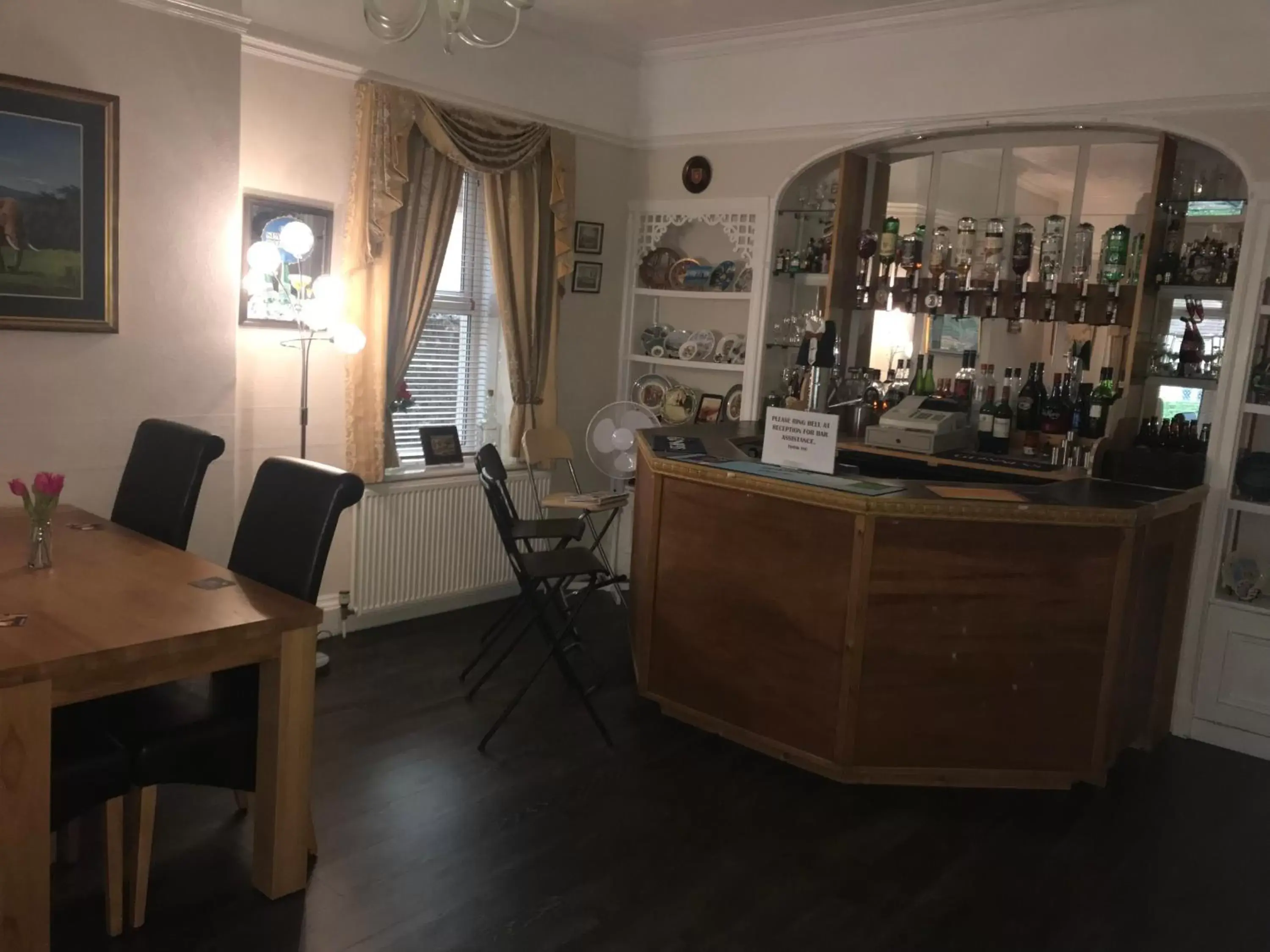 Lounge/Bar in Bron Menai Guest House