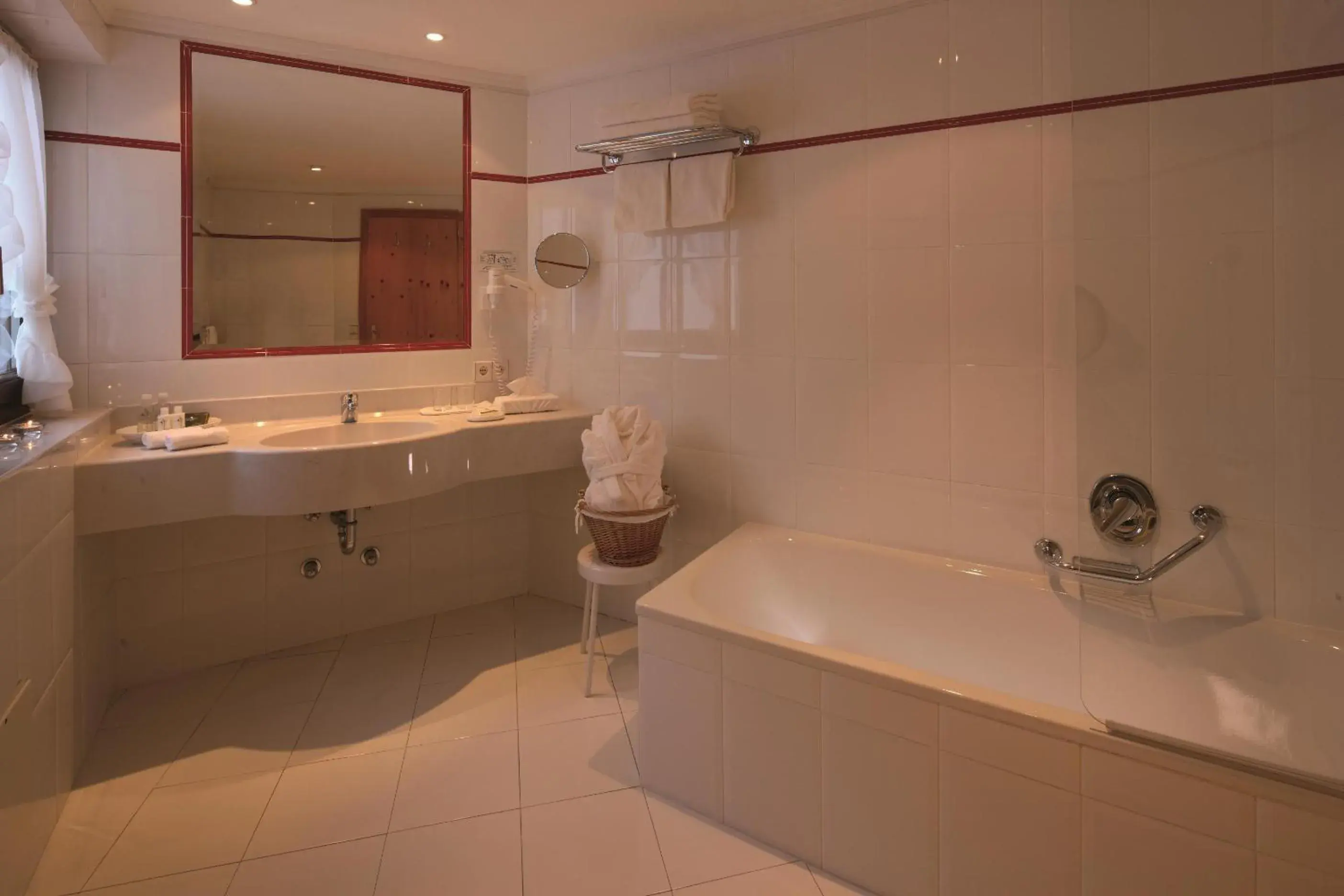 Bathroom in Kolfuschgerhof Mountain Resort