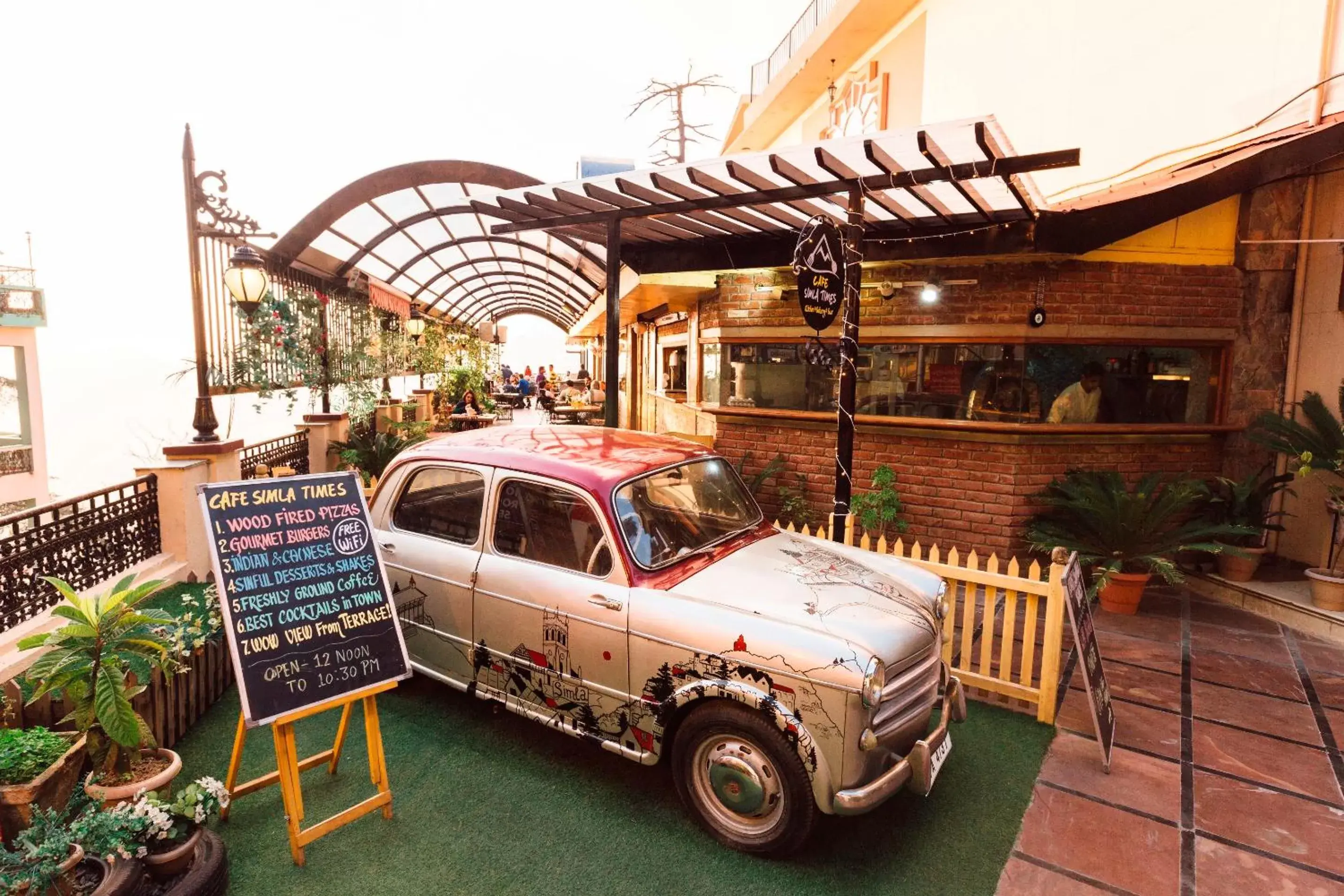 Restaurant/places to eat in Hotel Willow Banks Shimla Restaurant/places to eat in Hotel Willow Banks Shimla