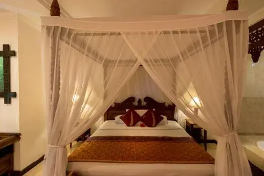 Bed in Sahadewa Resort & Spa