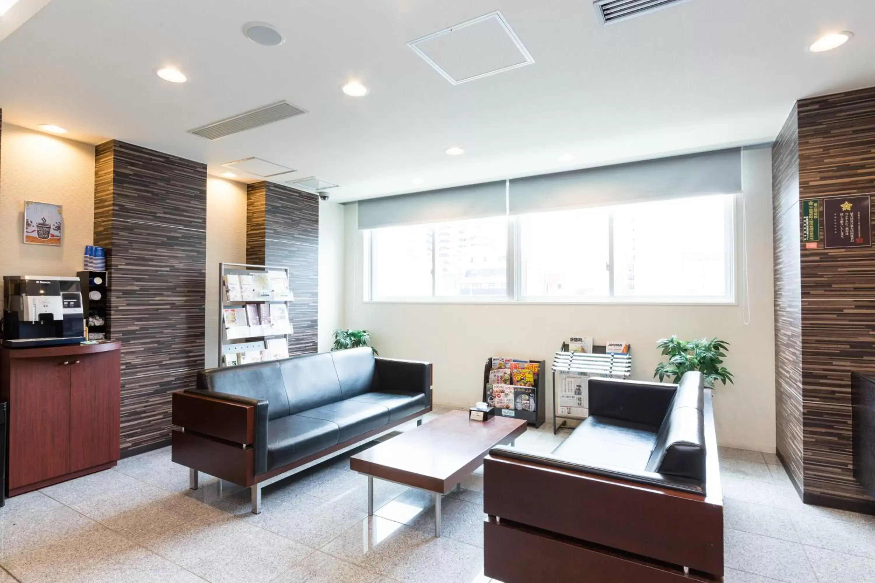 Lobby or reception, Seating Area in Sanco Inn Shizuoka Kitaguchi