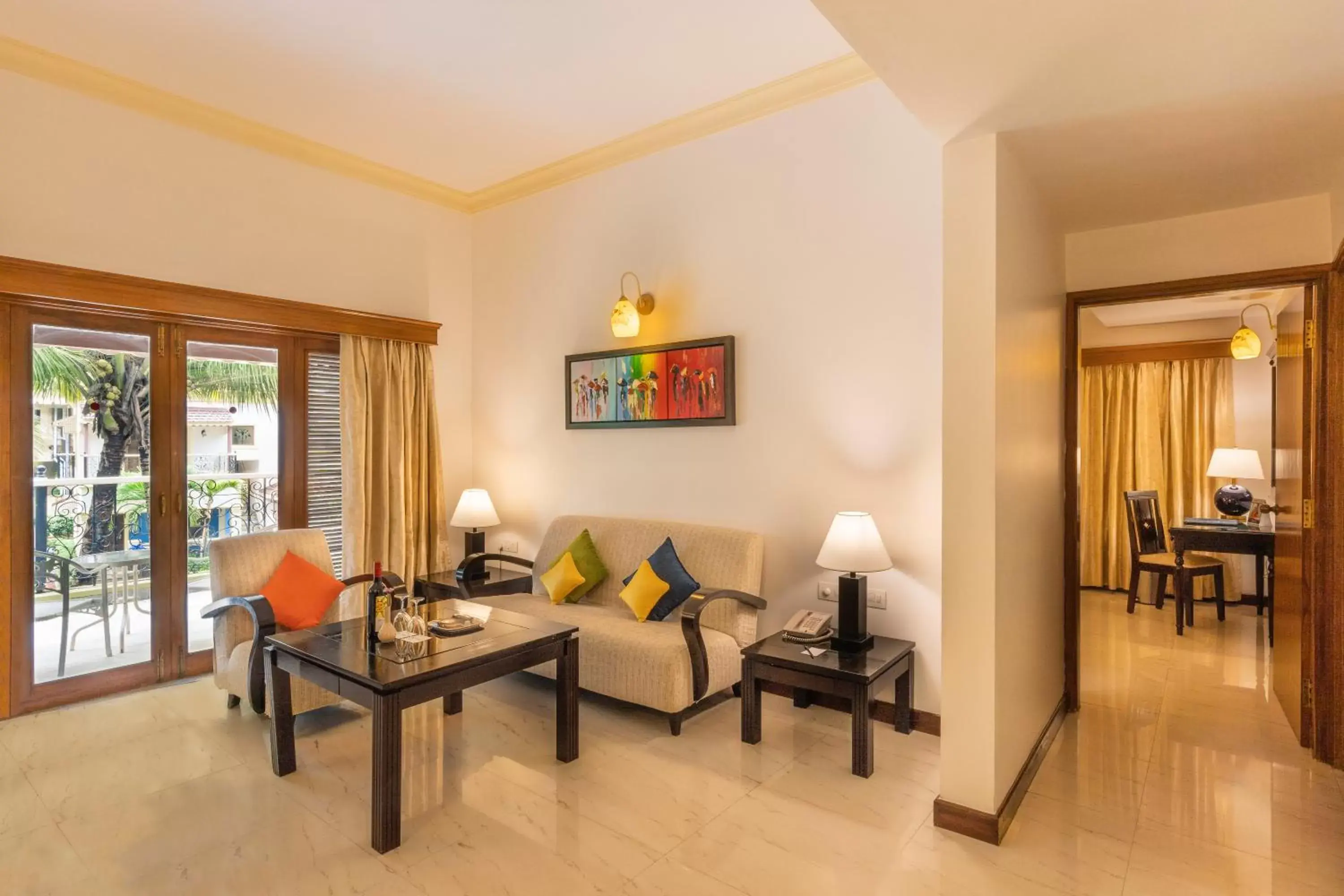 Living room, Seating Area in Radisson Blu Resort, Goa