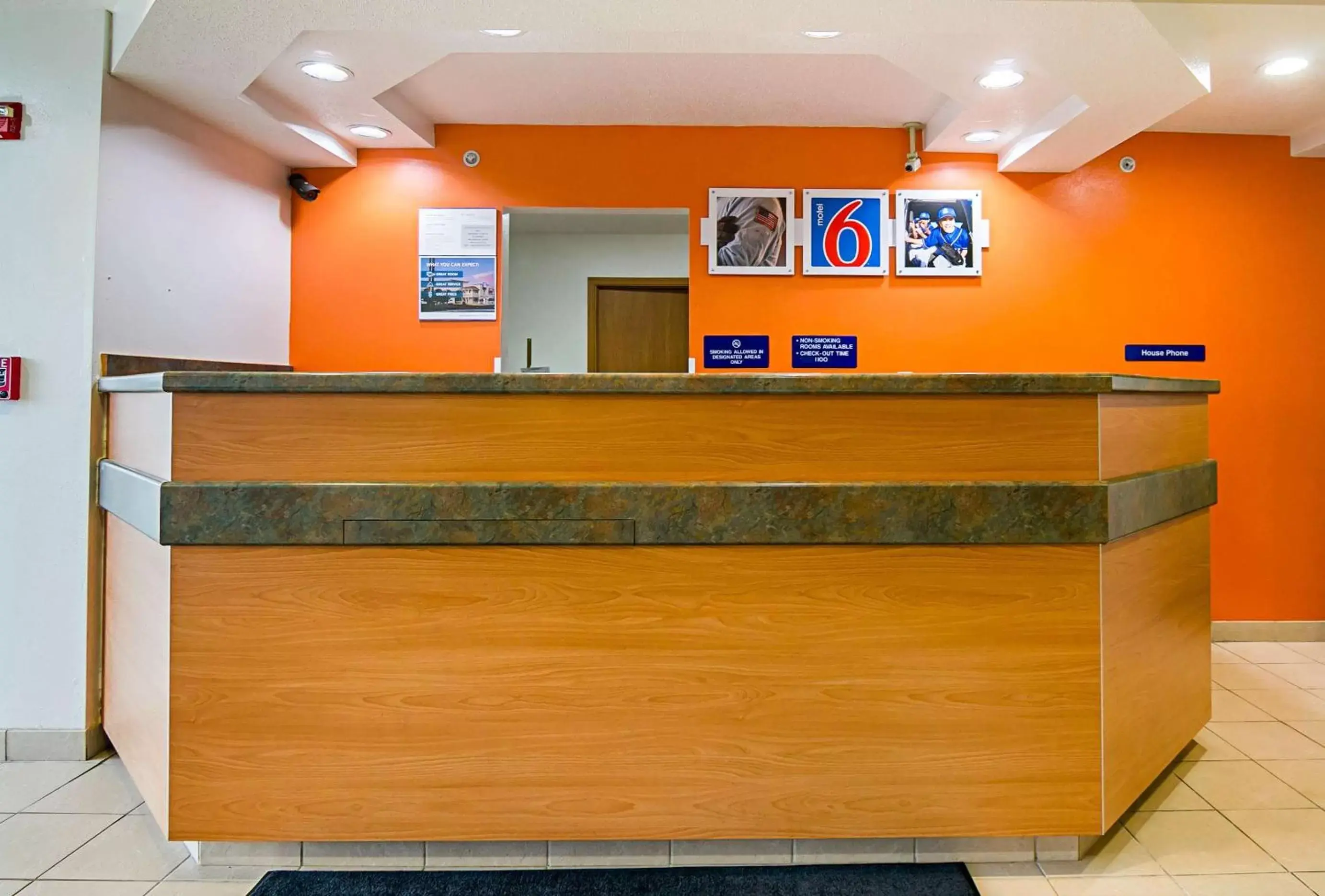 Property logo or sign, Lobby/Reception in Motel 6-Sycamore, IL