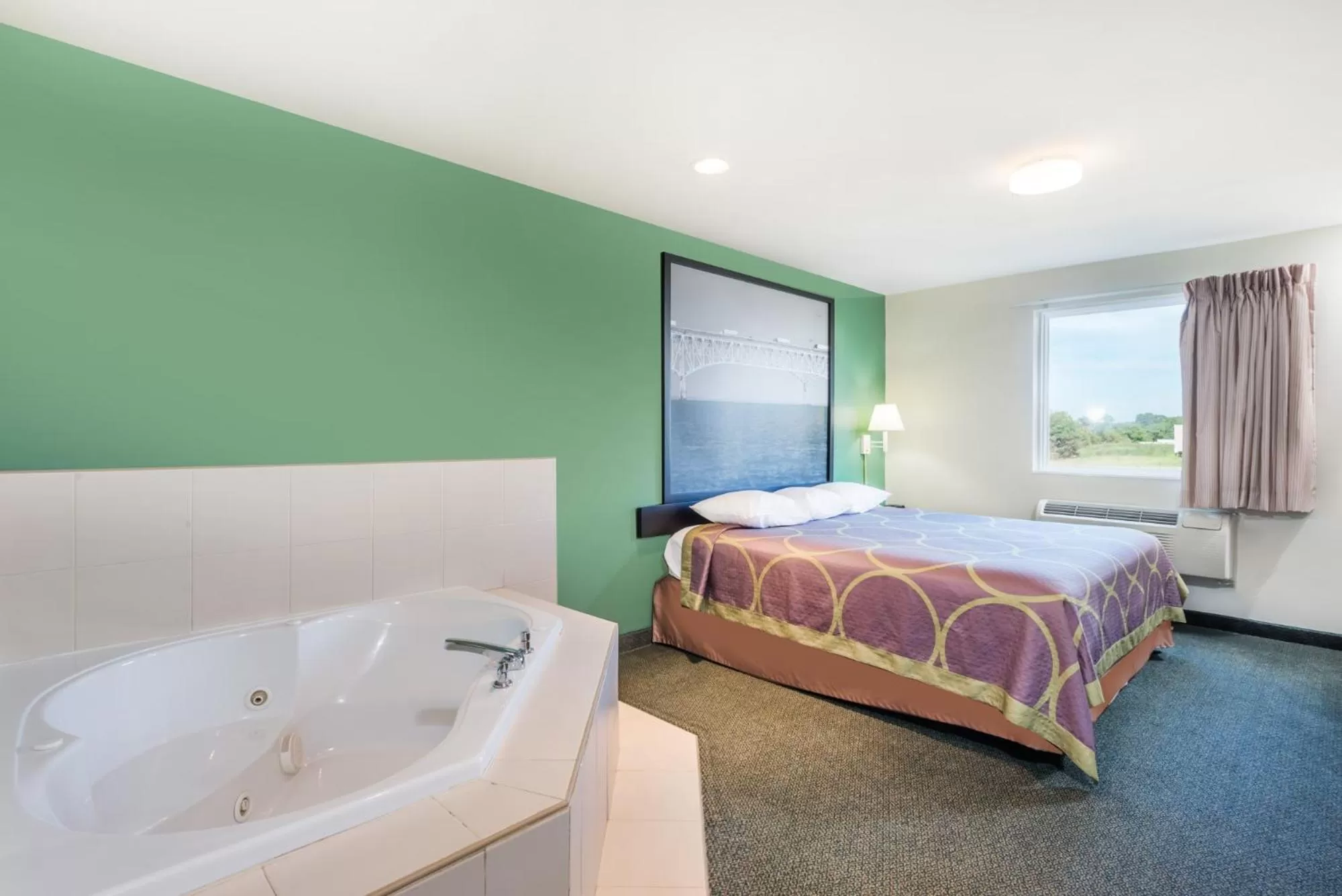 Bed in Super 8 by Wyndham Hagerstown/Halfway Area