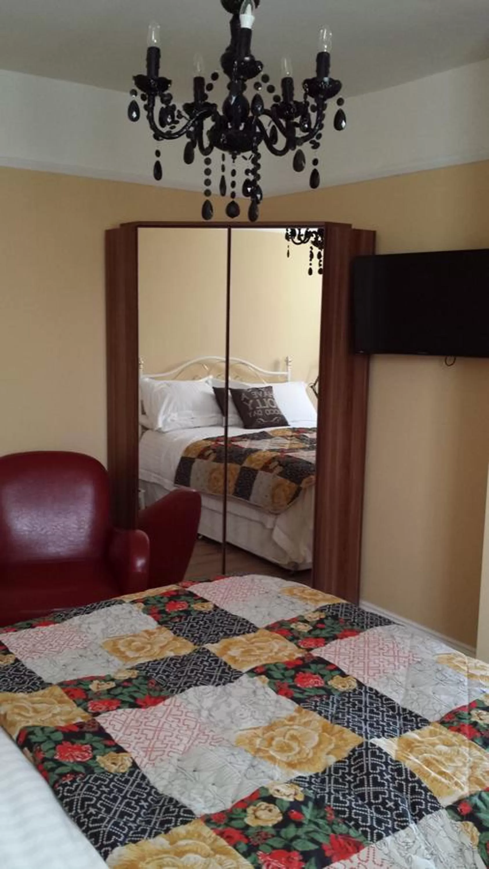 Decorative detail, Bed in The Railway Inn Westerfield