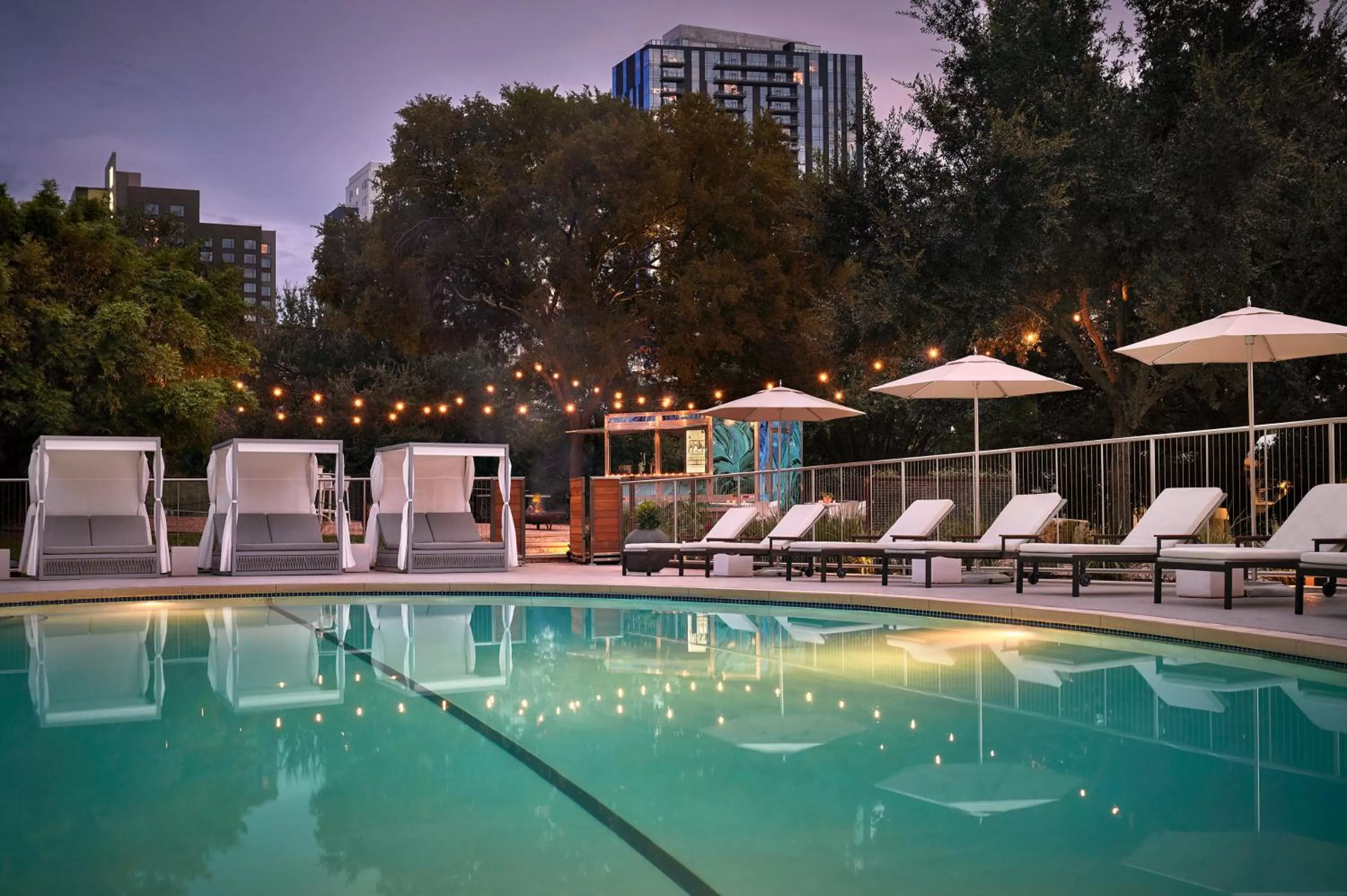 Swimming pool in Four Seasons Hotel Austin