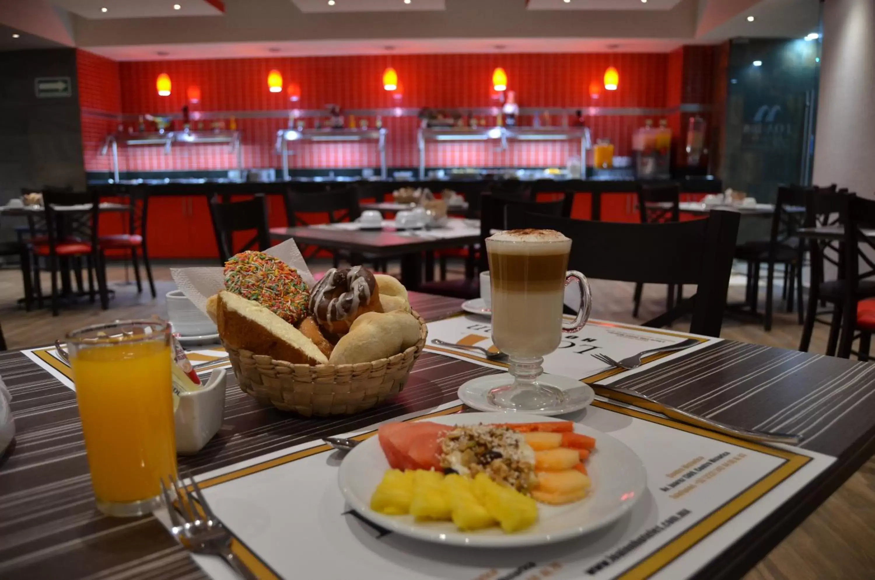 Breakfast, Restaurant/Places to Eat in Loa Inn Business Centro Puebla