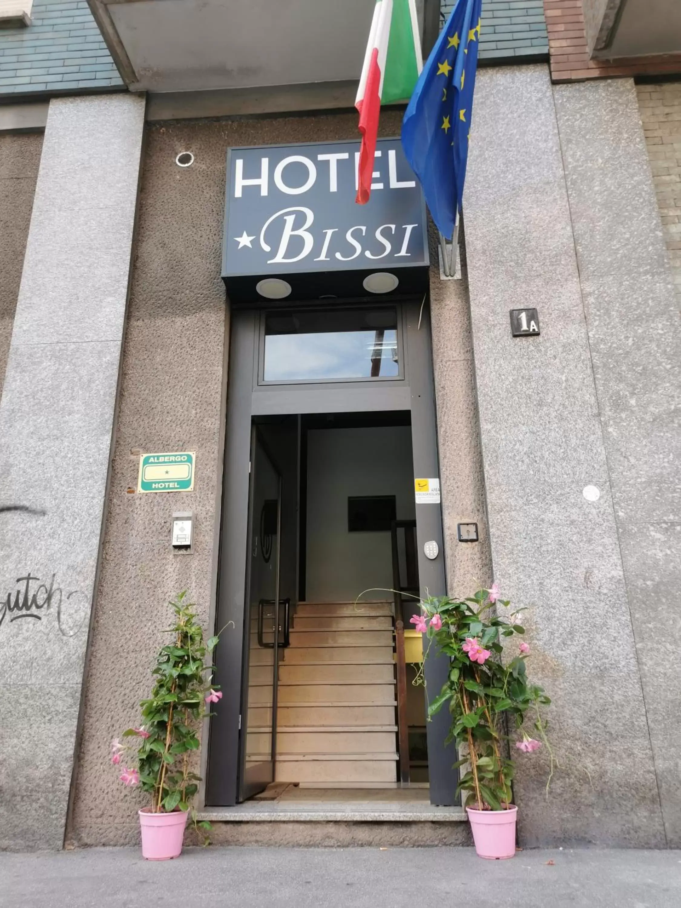 Facade/Entrance in HOTEL BISSI