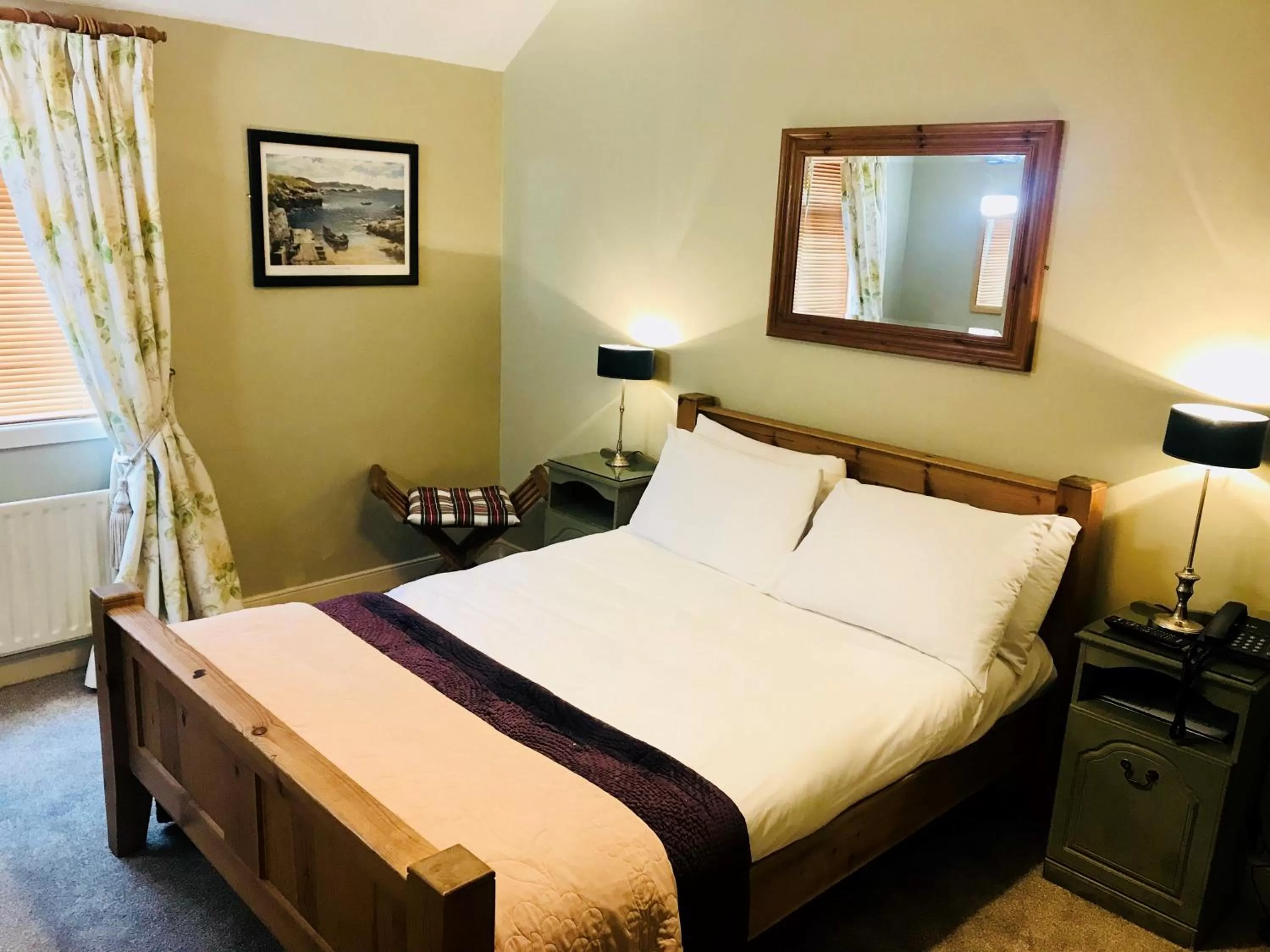 Bed in New Park Hotel Athenry