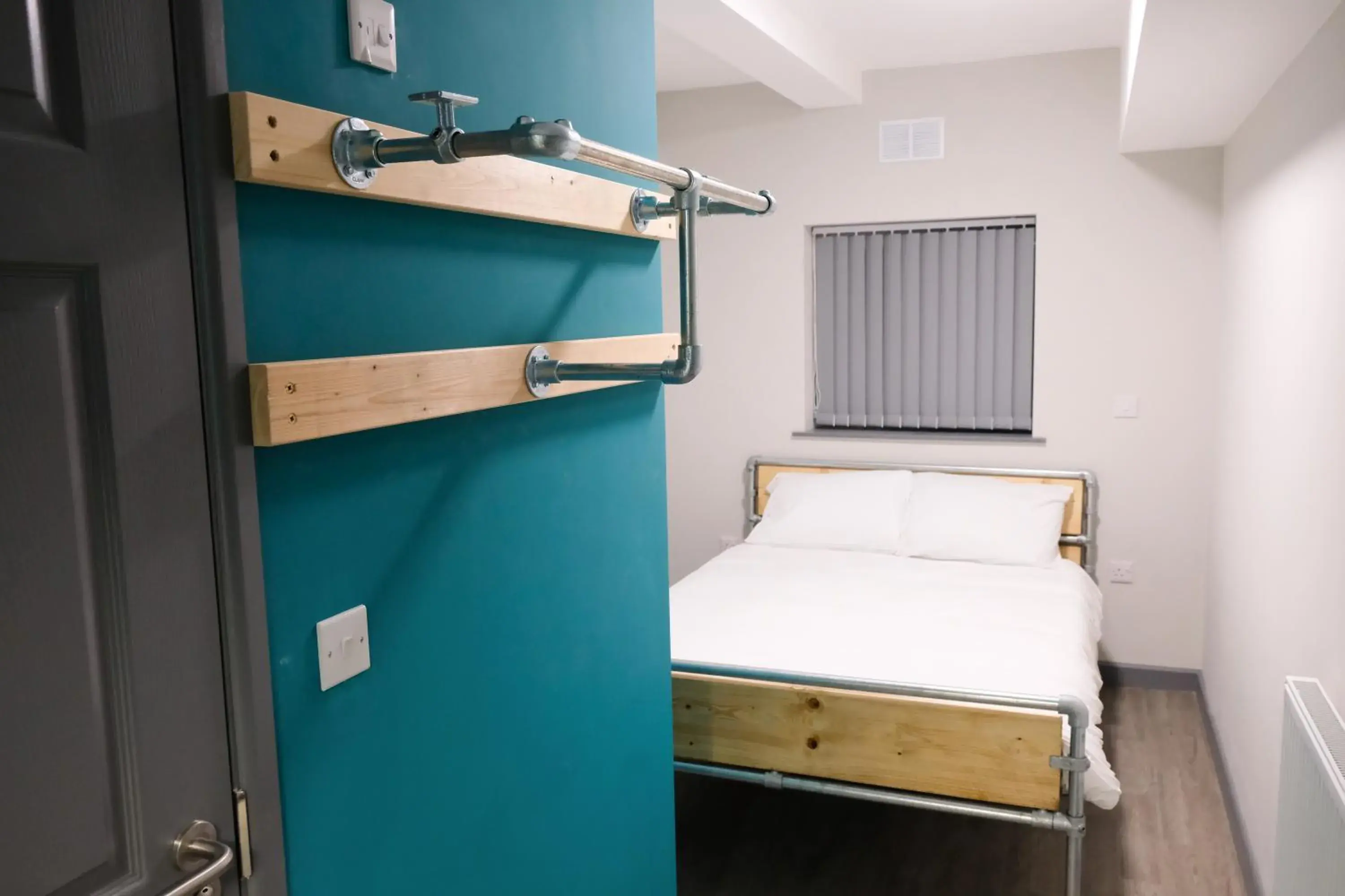 Bed, Bathroom in Cwtsh Hostel