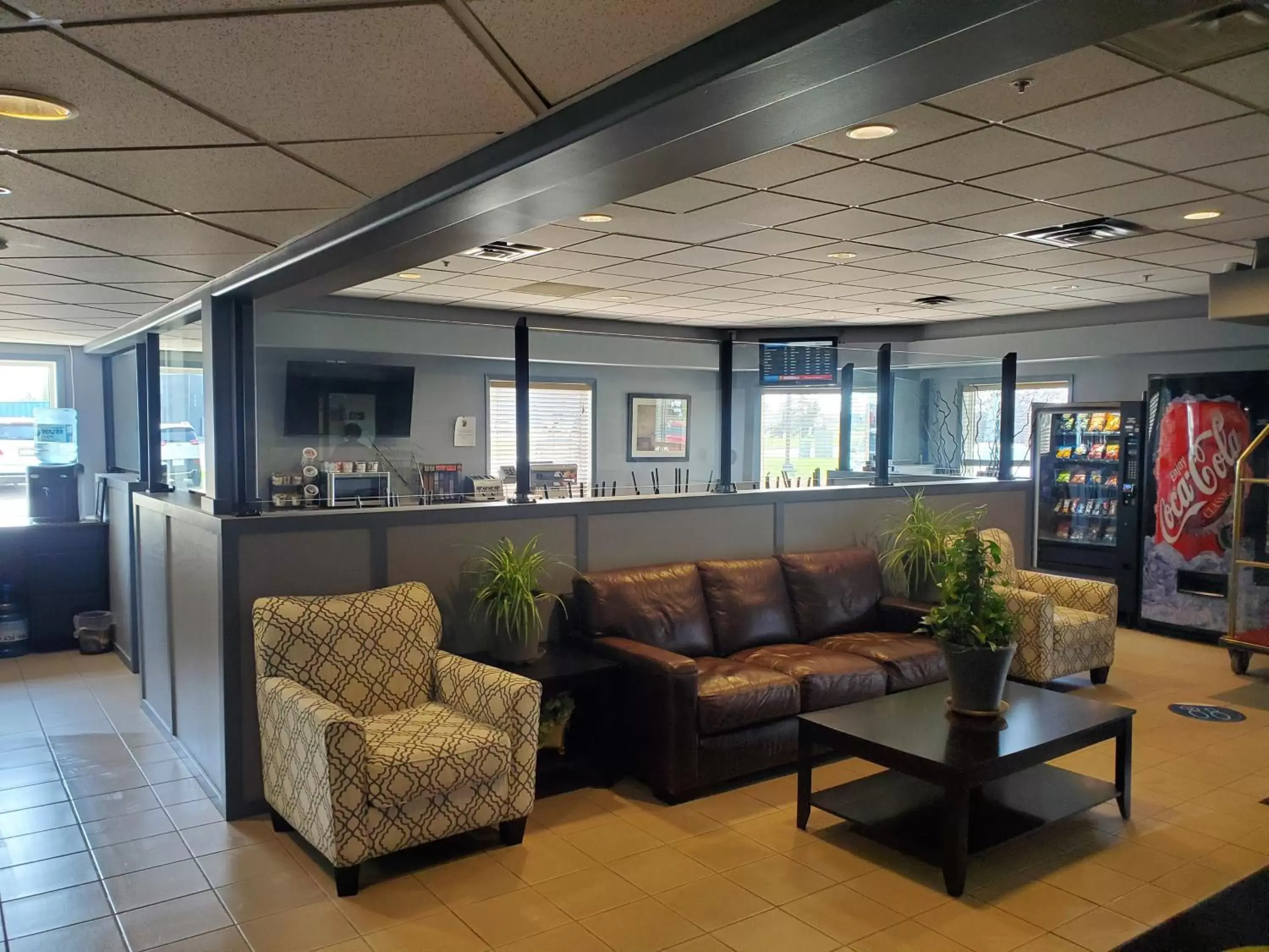 Lobby or reception, Lobby/Reception in Super 8 by Wyndham Edmonton International Airport