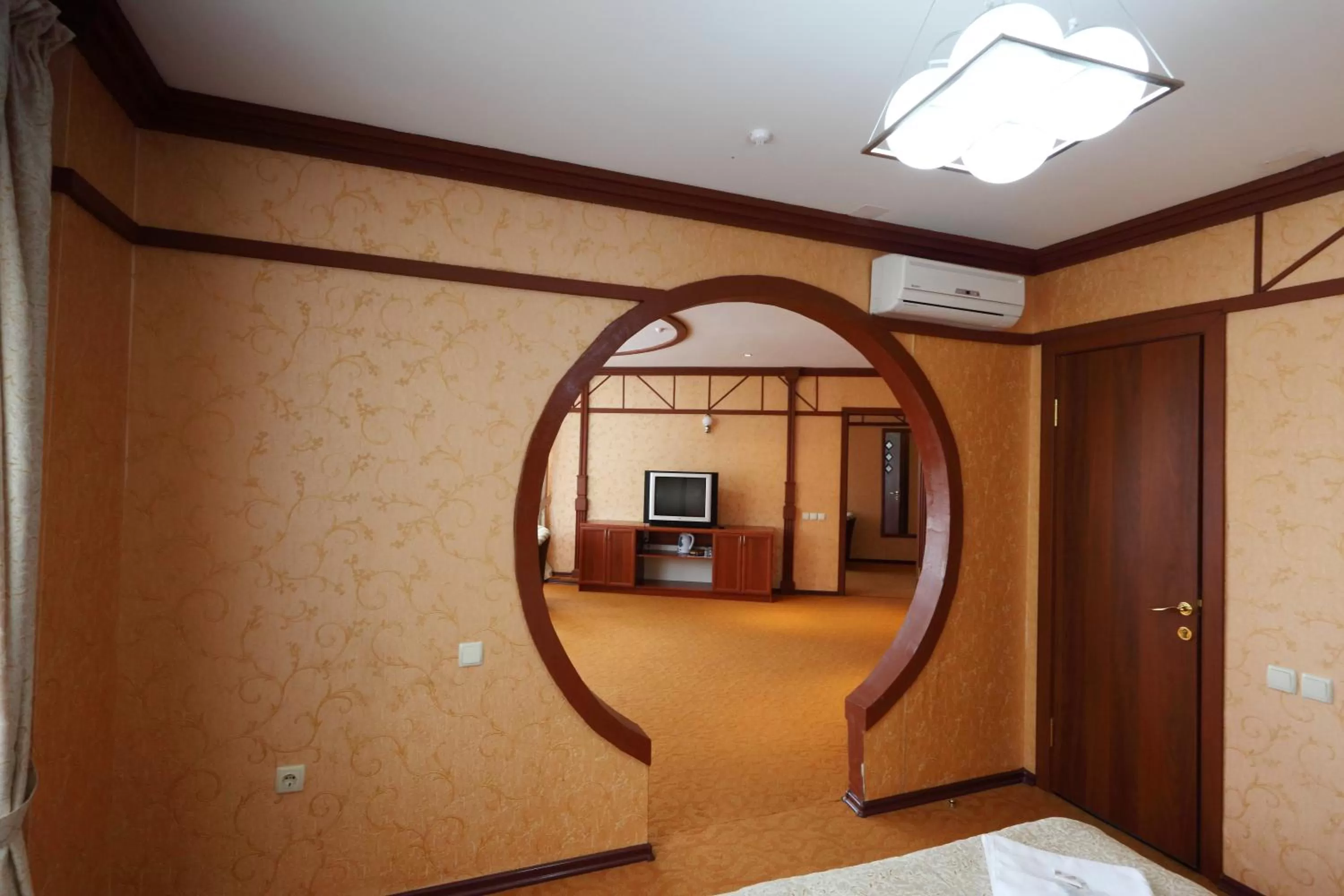 TV and multimedia, Bed in Alpen Ville