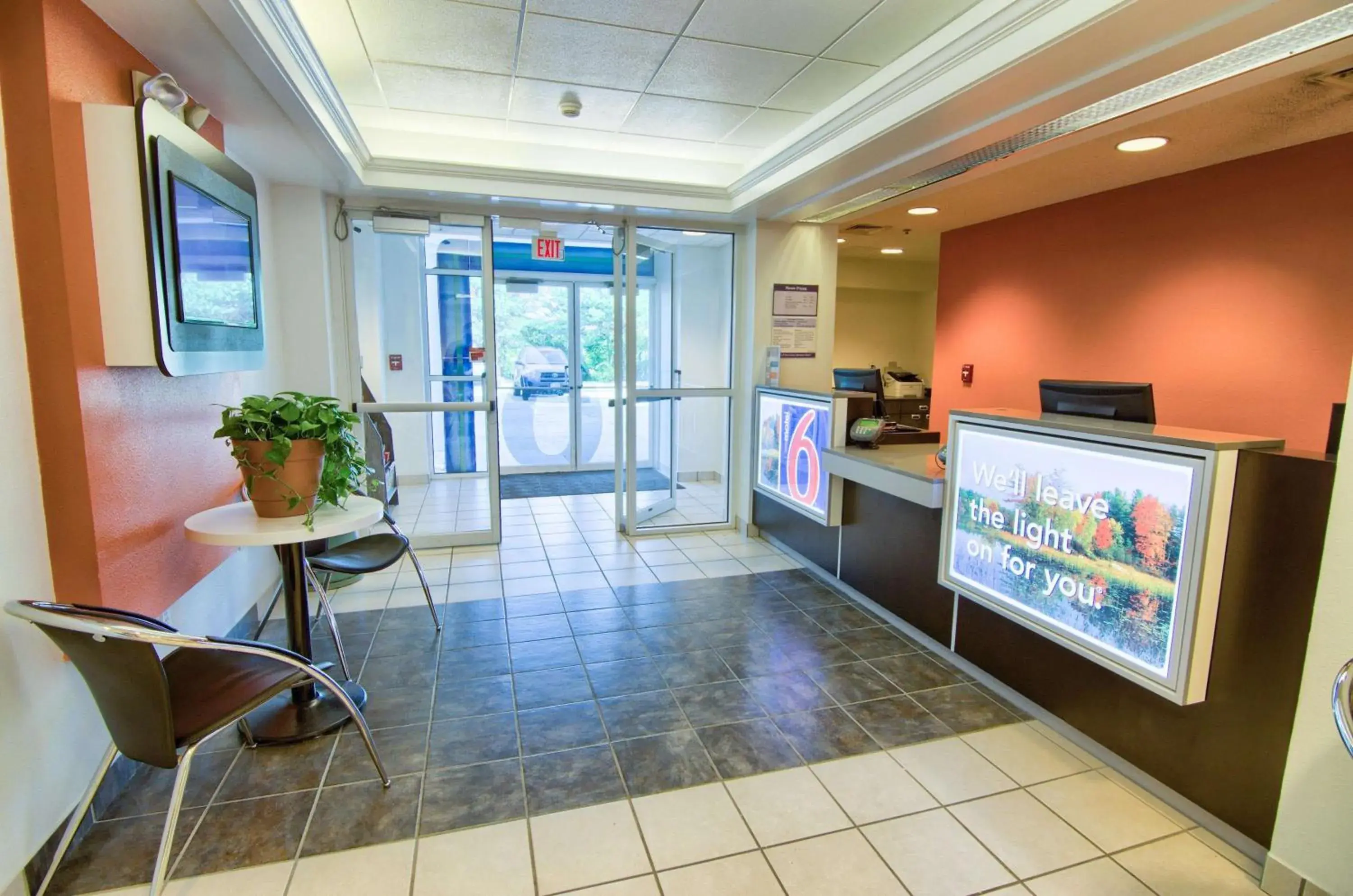 TV and multimedia, Lobby/Reception in Motel 6-Portsmouth, NH