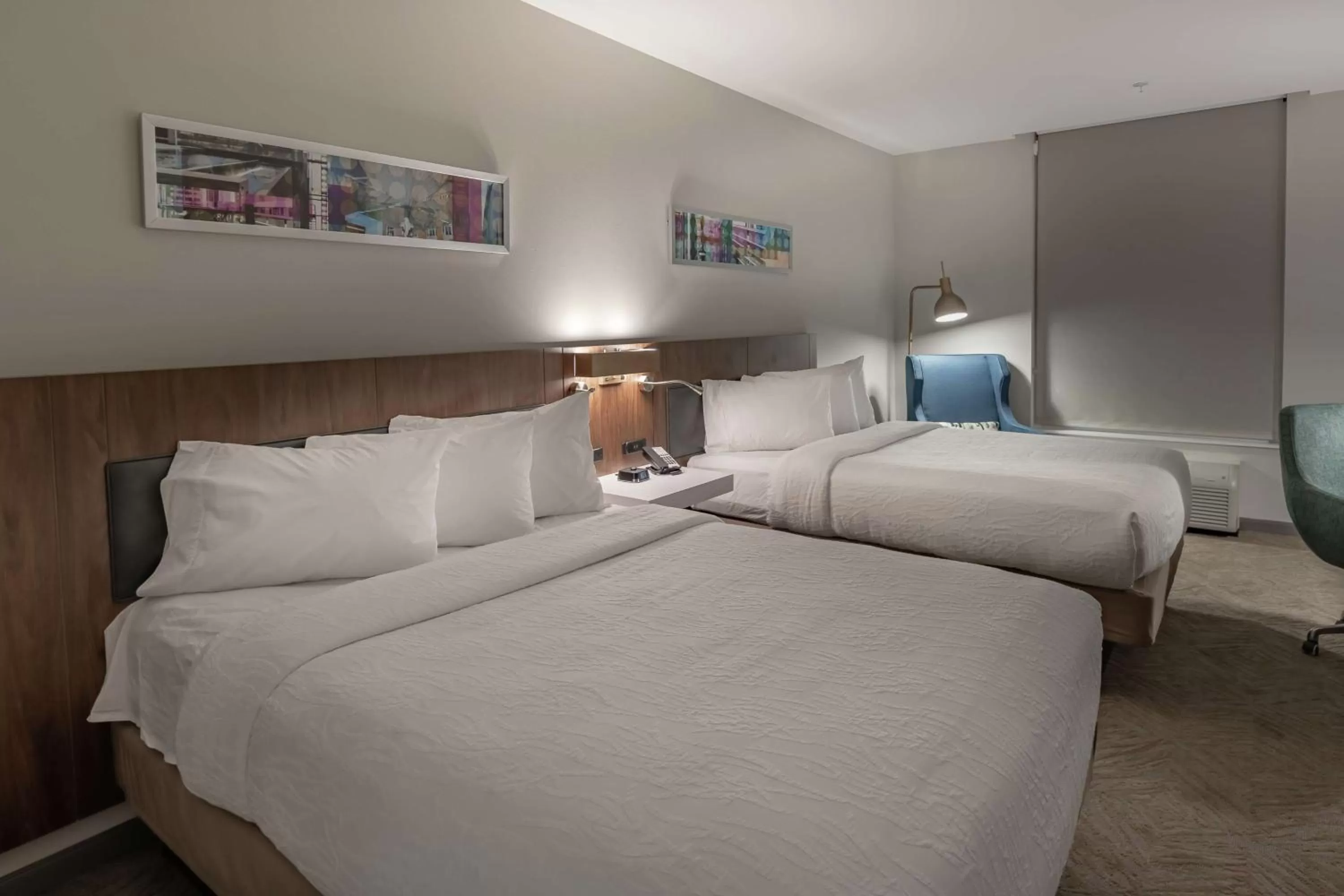 Bed in Hilton Garden Inn Dallas At Hurst Conference Center