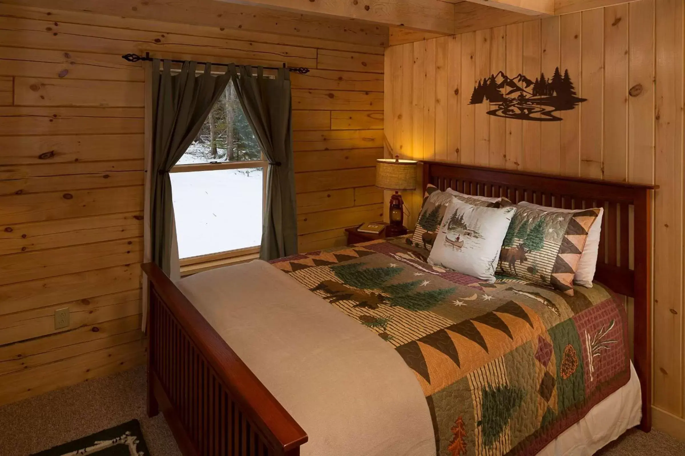 Photo of the whole room, Bed in Rangeley Lake Resort a Ramada by Wyndham