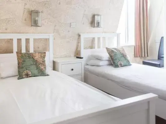 Standard Twin Room in The Anchor Inn Standard Twin Room in The Anchor Inn