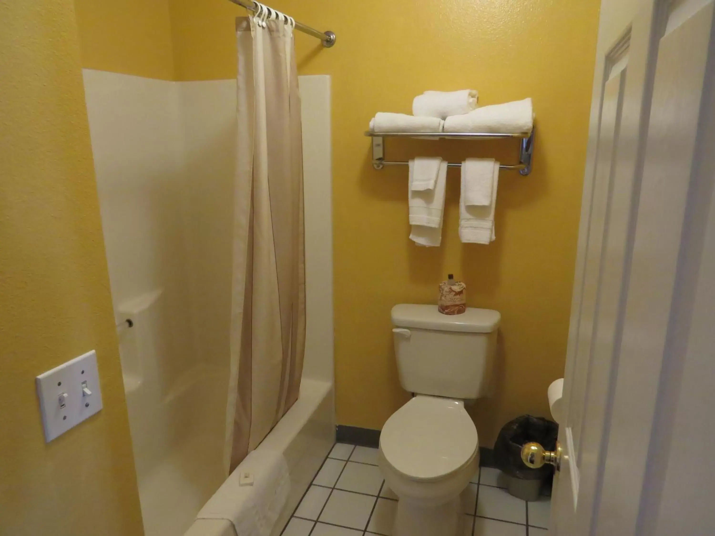 Bathroom in America's Best Inn & Suites Saint George