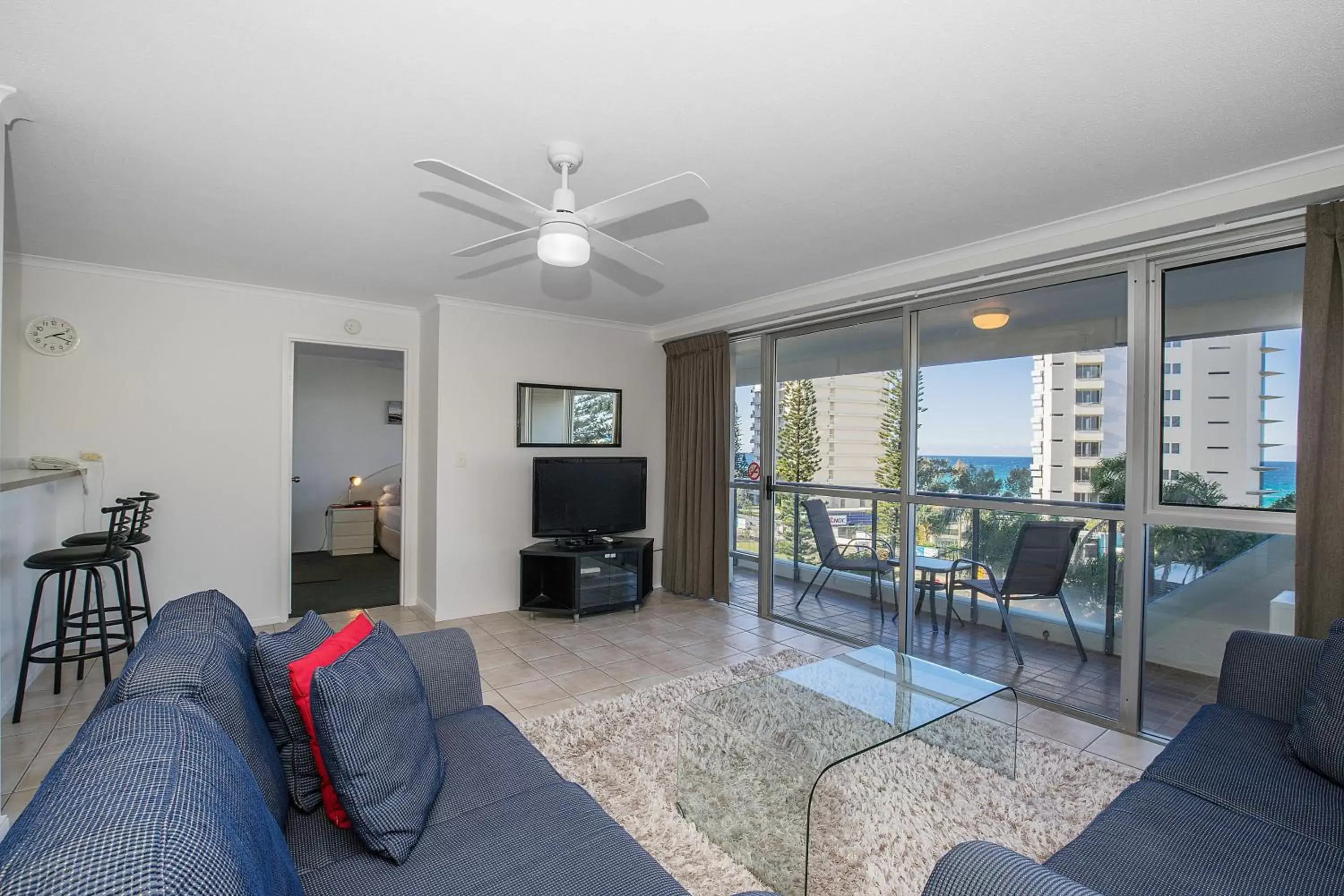 Living room, Seating Area in Baronnet Apartments