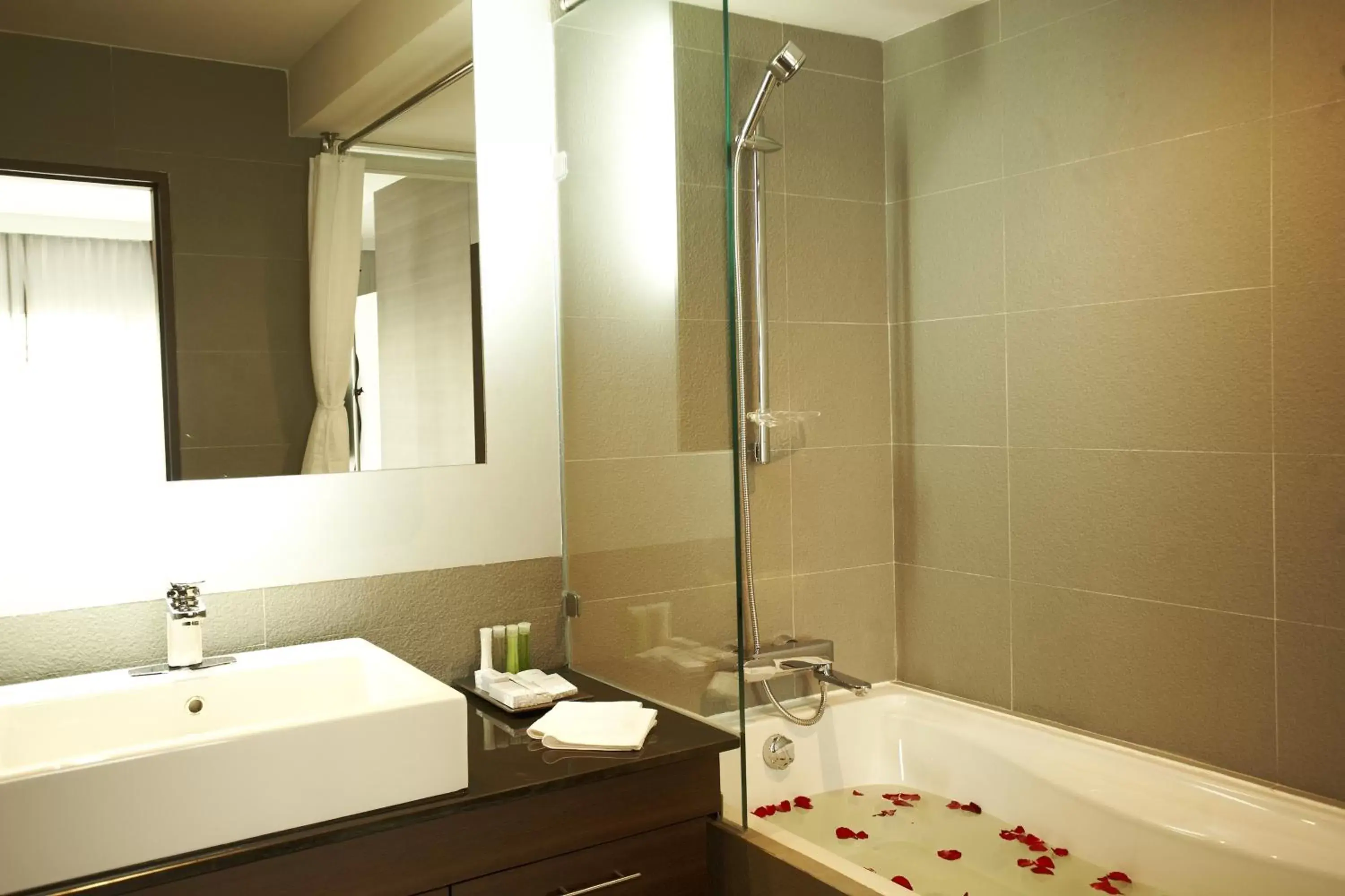 Shower, Bathroom in Sukhumvit Suites Hotel