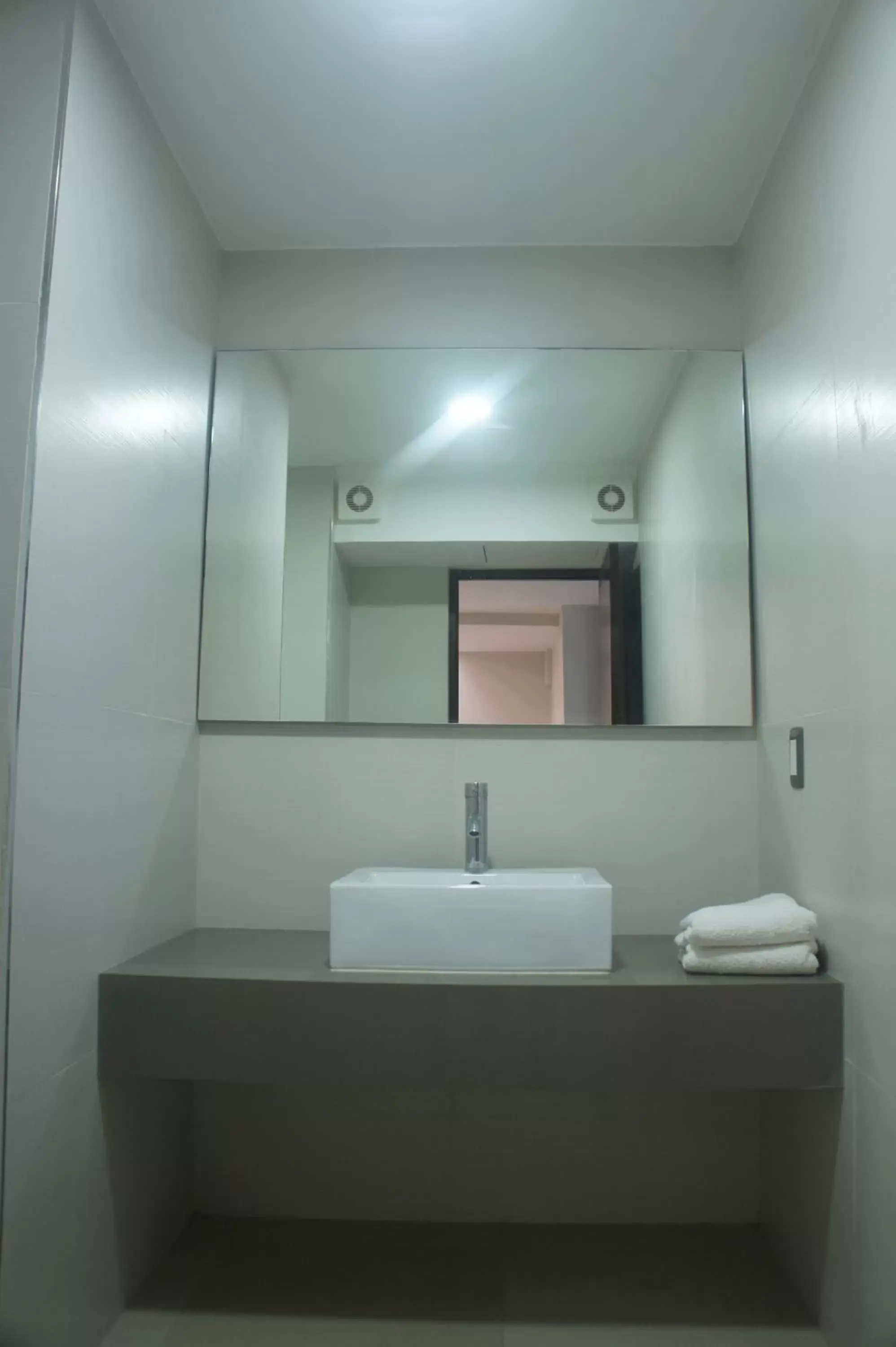 Bathroom in Suites San Luis