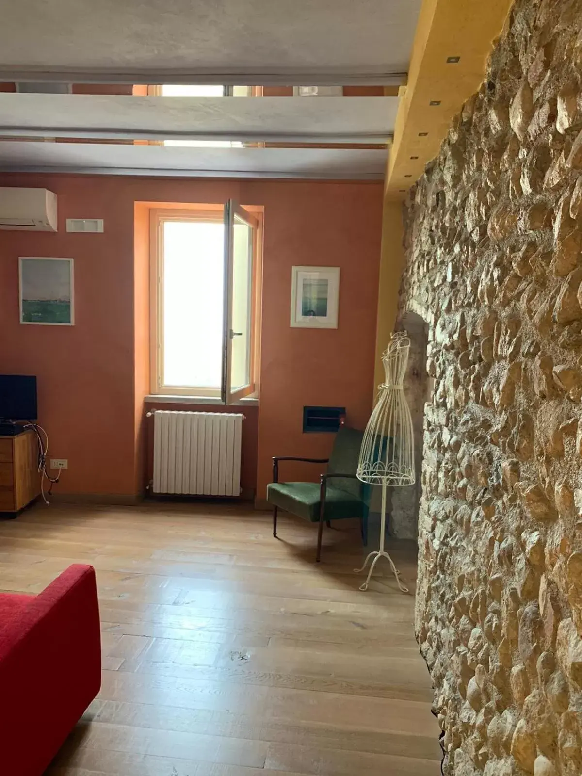 Living room, Seating Area in Borgo al Sole by Garda Facilities