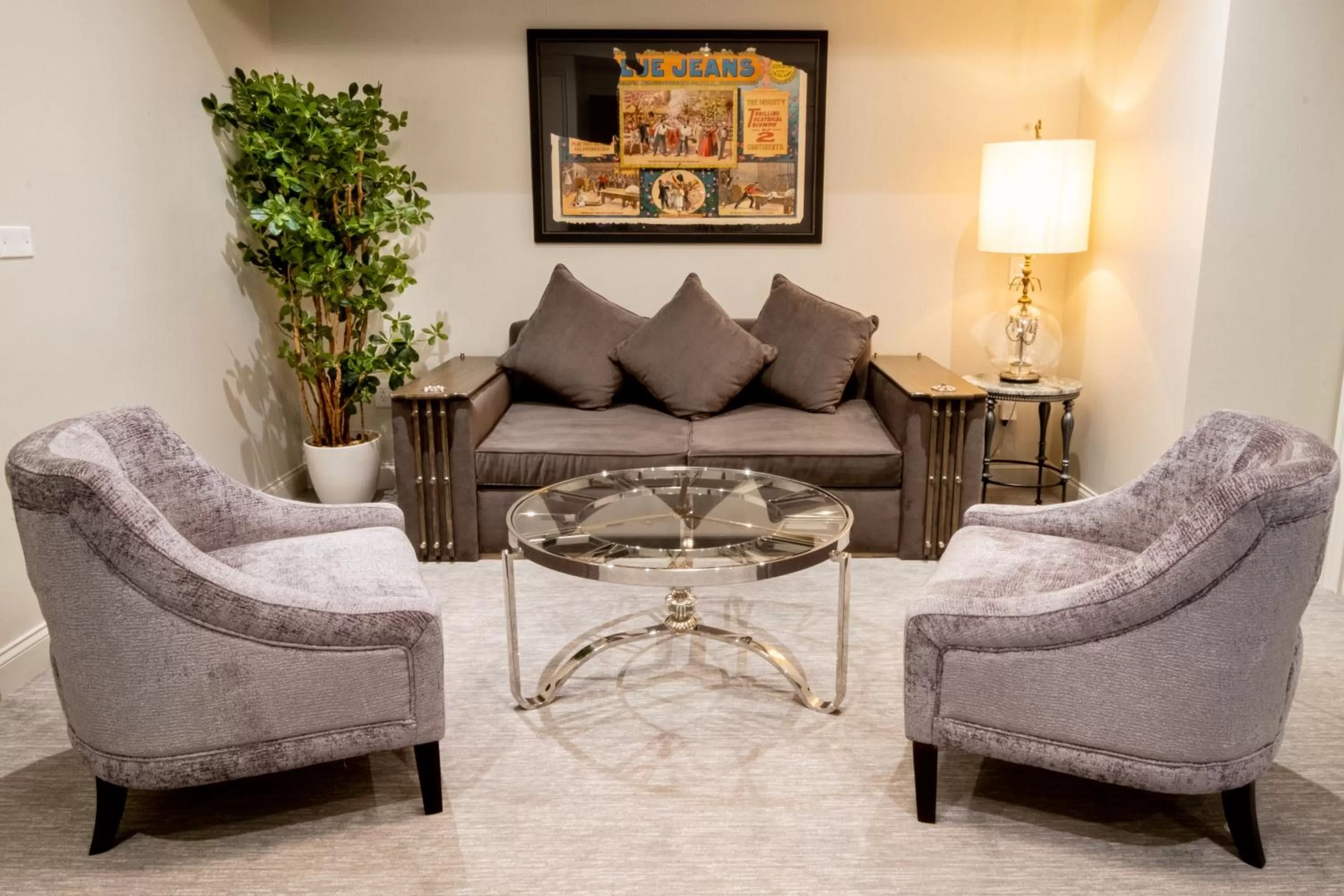 Living room in The Ivey's Hotel