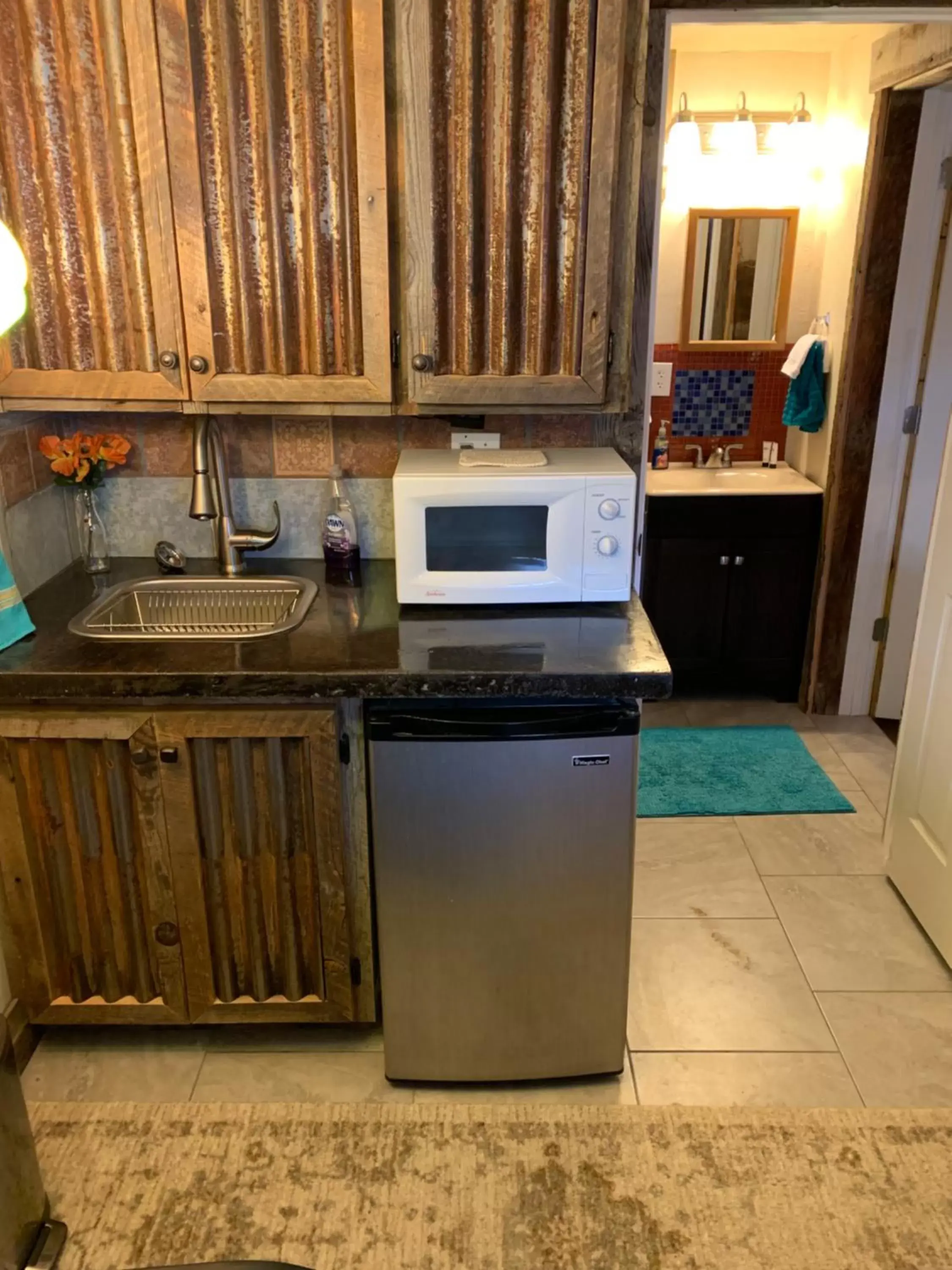 Kitchen/Kitchenette in Slot Canyons Inn Bed & Breakfast