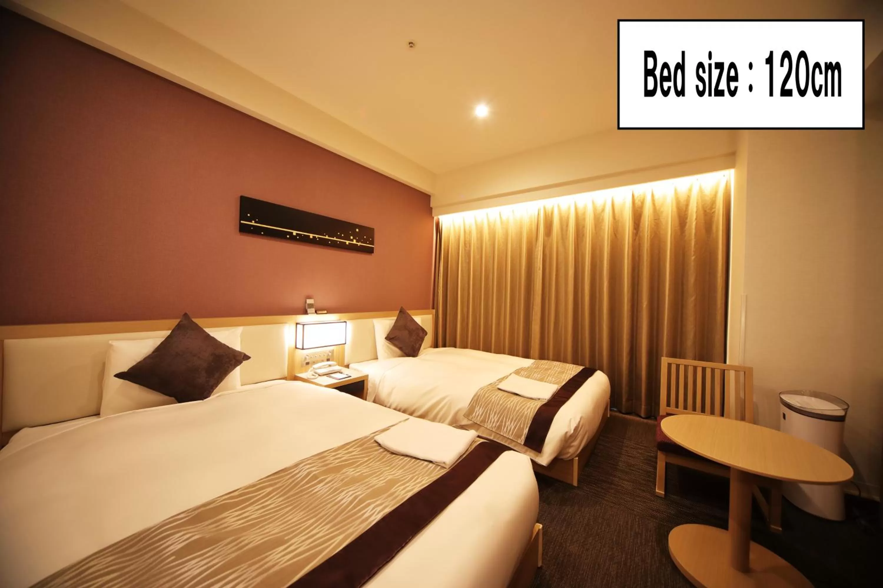 Photo of the whole room, Bed in Hotel Sunroute Asakusa