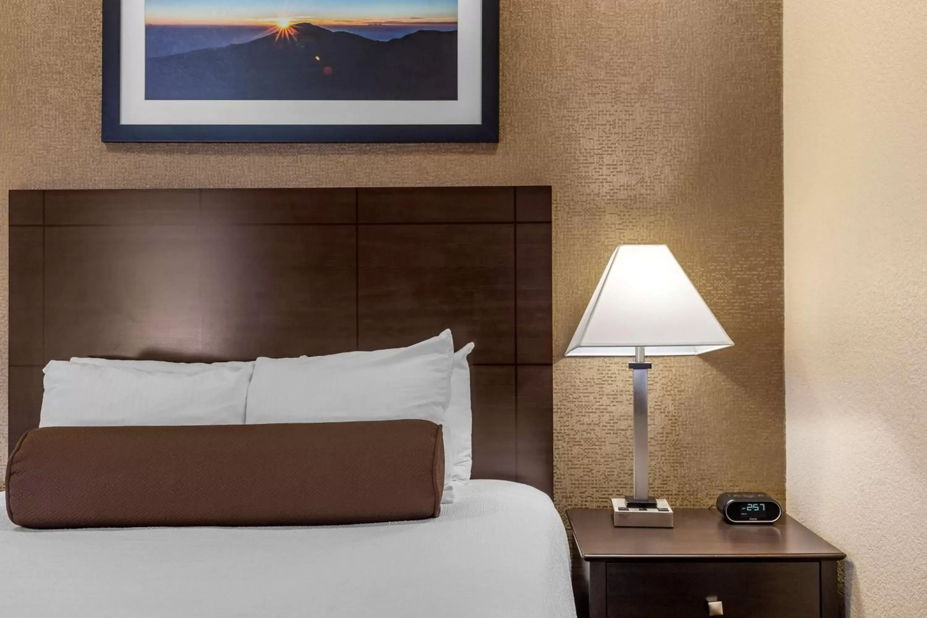 Bedroom, Bed in Best Western Plus Las Vegas West