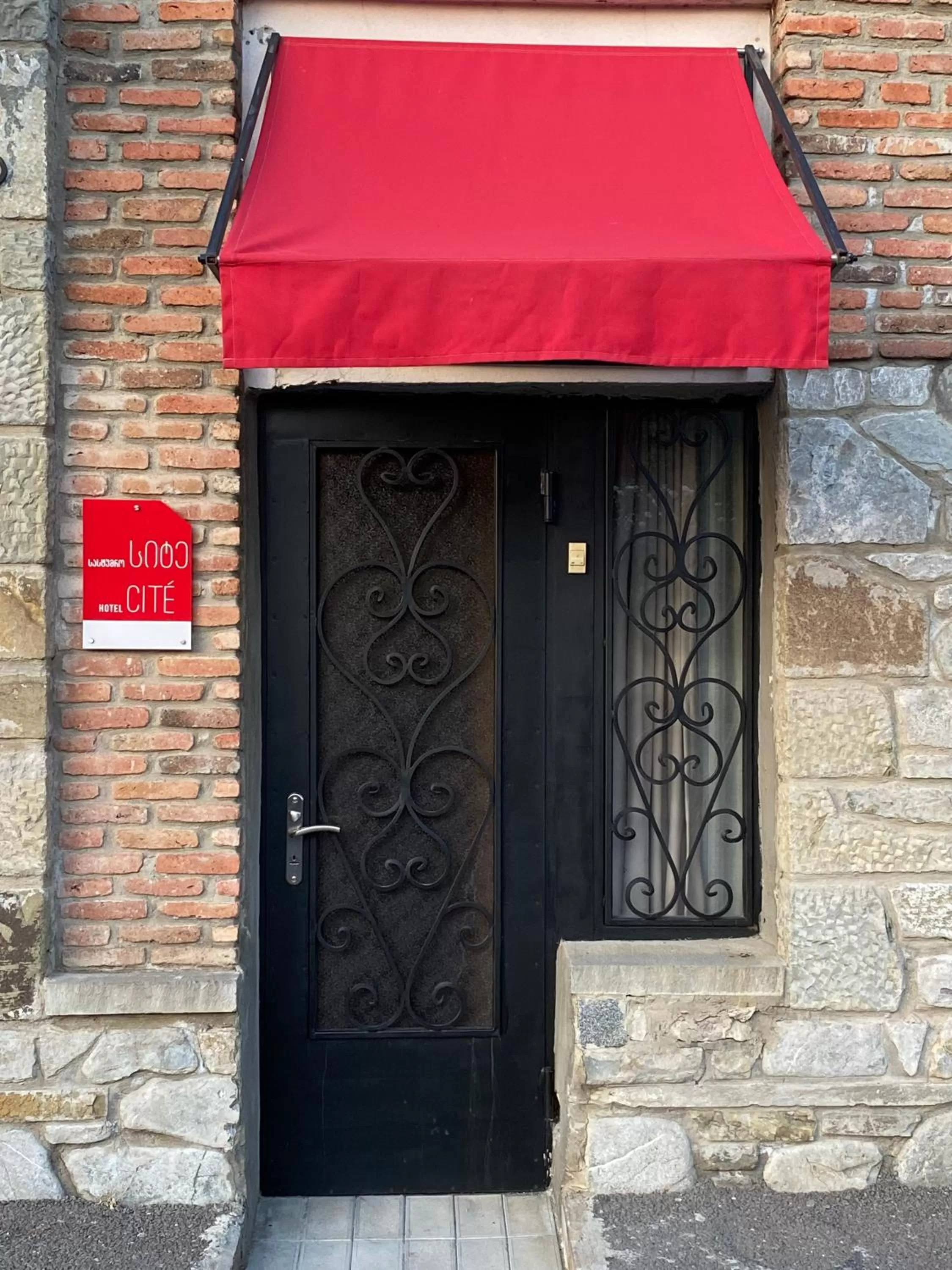 Facade/entrance in Hotel Cité