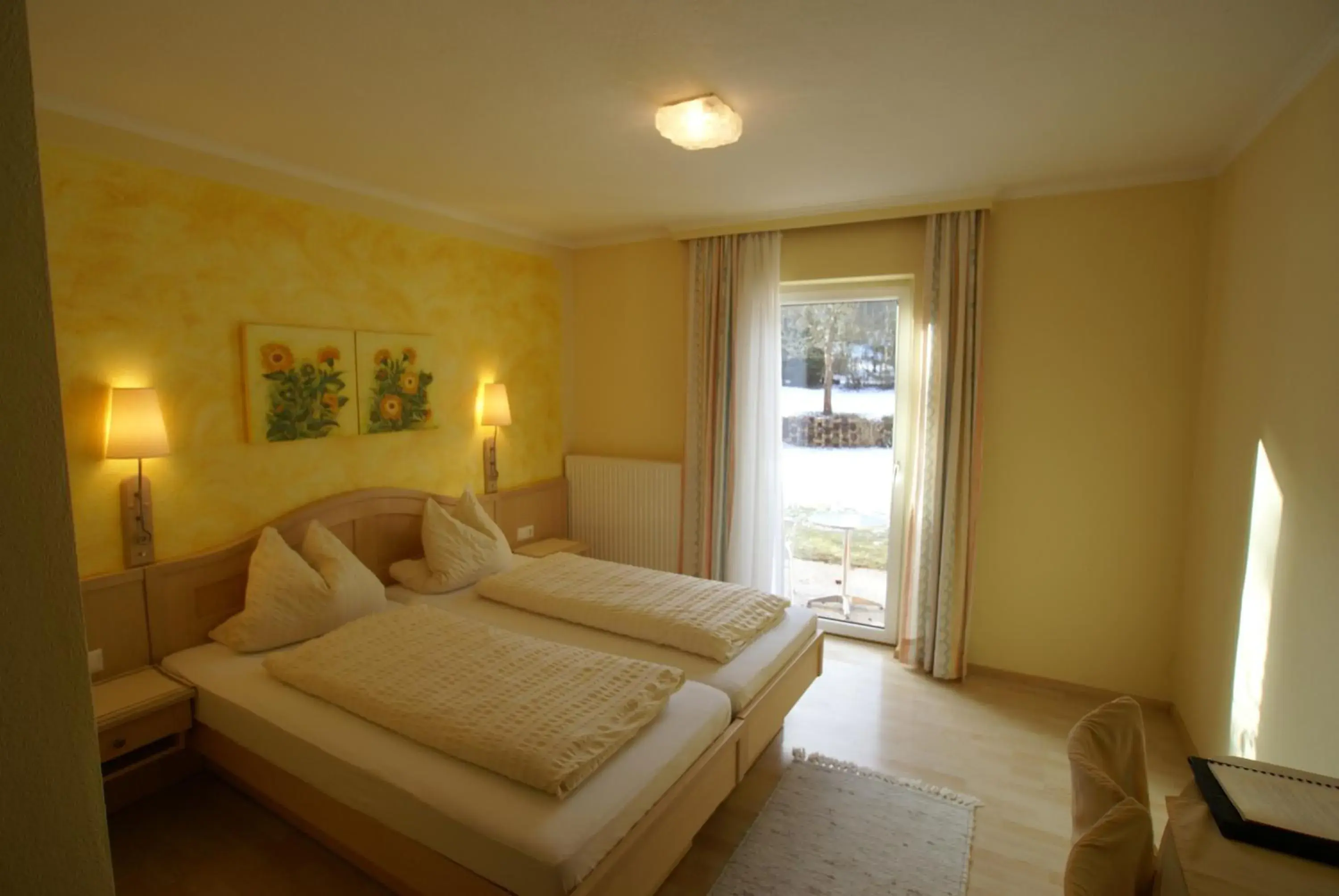 Photo of the whole room, Bed in Gasthof Hotel Zur Post