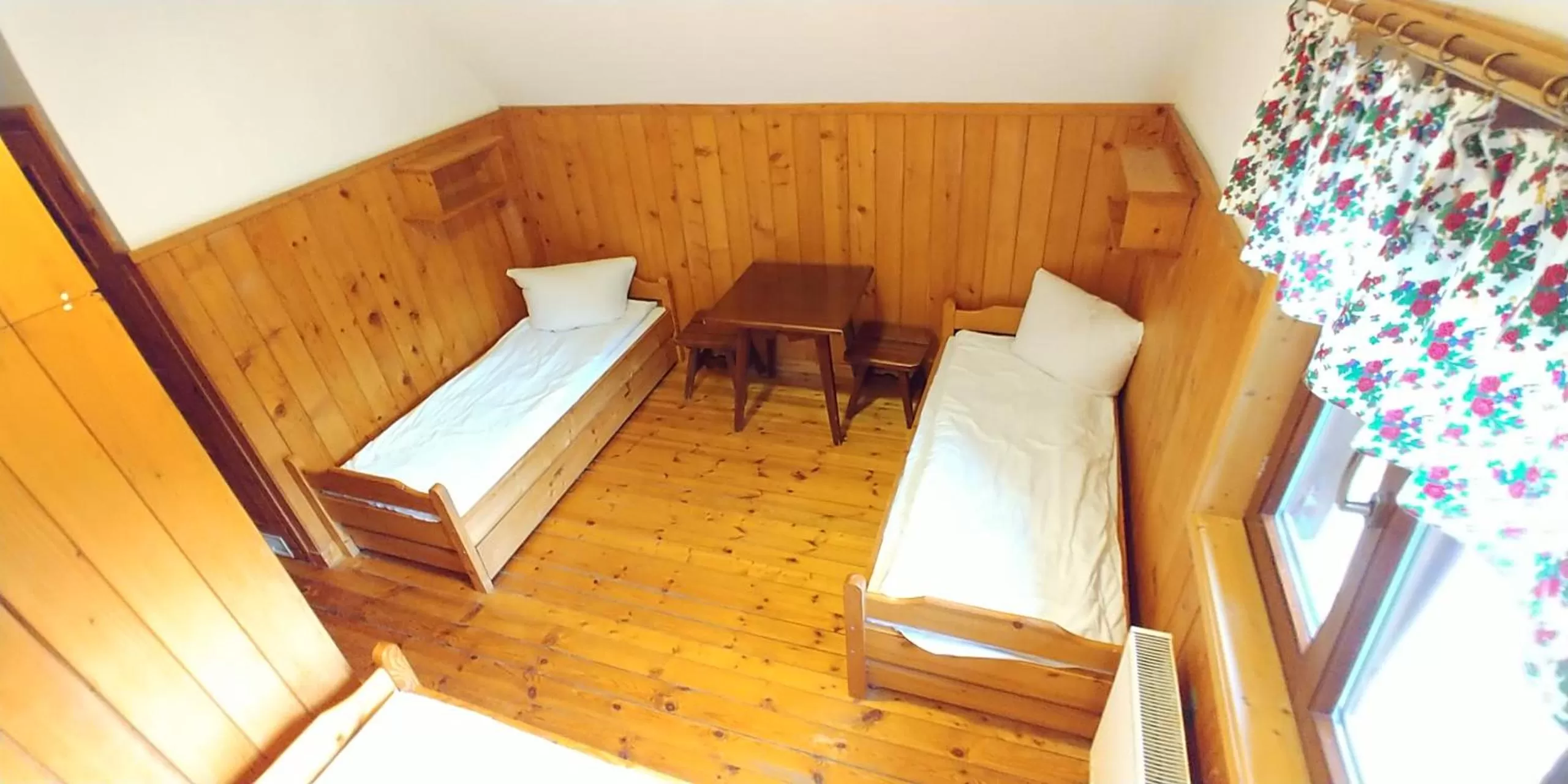 Schronisko PTTK na Jaworzynie Krynickiej